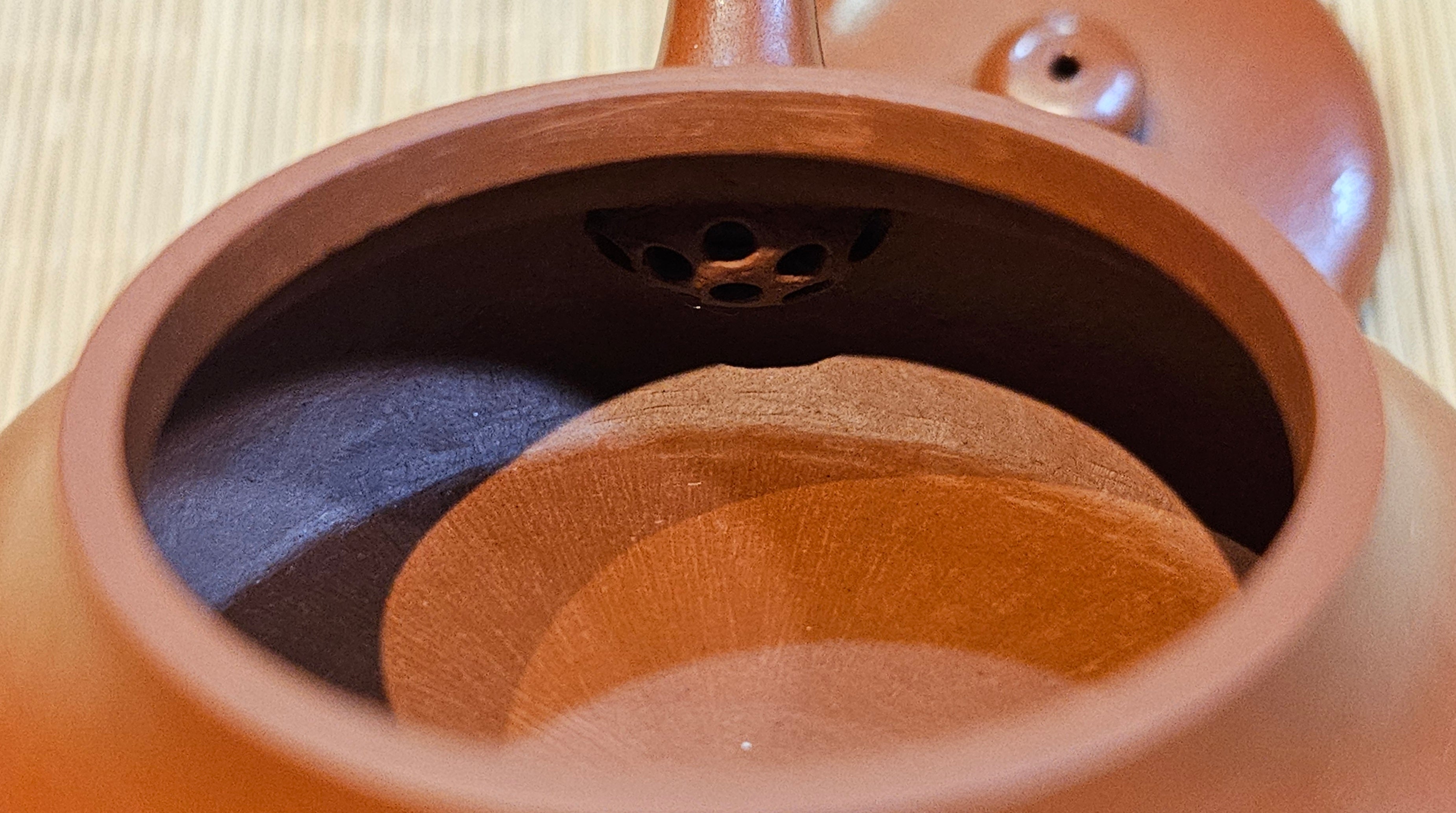 Jing Le 静乐 ~ "Quiet happiness", 101.9ml, Xiao Mei Yao Zhu Ni 小煤窑朱泥, by our Collaborative Craftsman Wang Xing 王兴 ~ Congratulations to Mr V.B., 1849hrs 9th May 2025, Grenoble, France 🇫🇷.