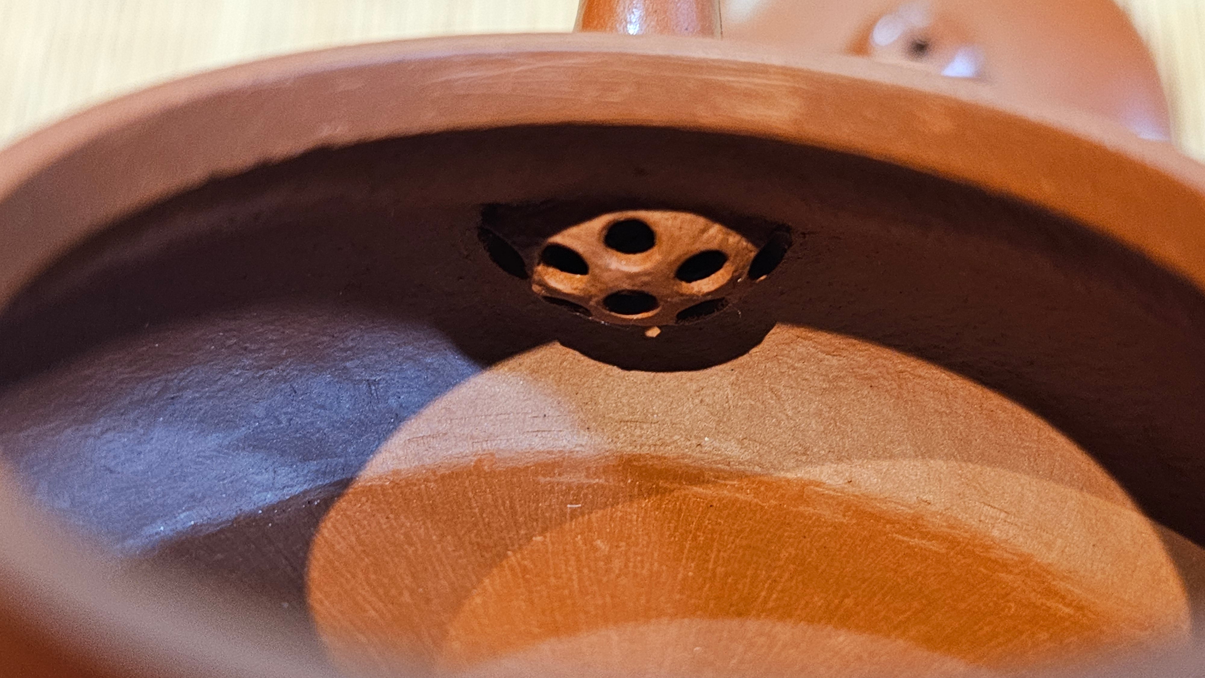 Jing Le 静乐 ~ "Quiet happiness", 101.9ml, Xiao Mei Yao Zhu Ni 小煤窑朱泥, by our Collaborative Craftsman Wang Xing 王兴 ~ Congratulations to Mr V.B., 1849hrs 9th May 2025, Grenoble, France 🇫🇷.