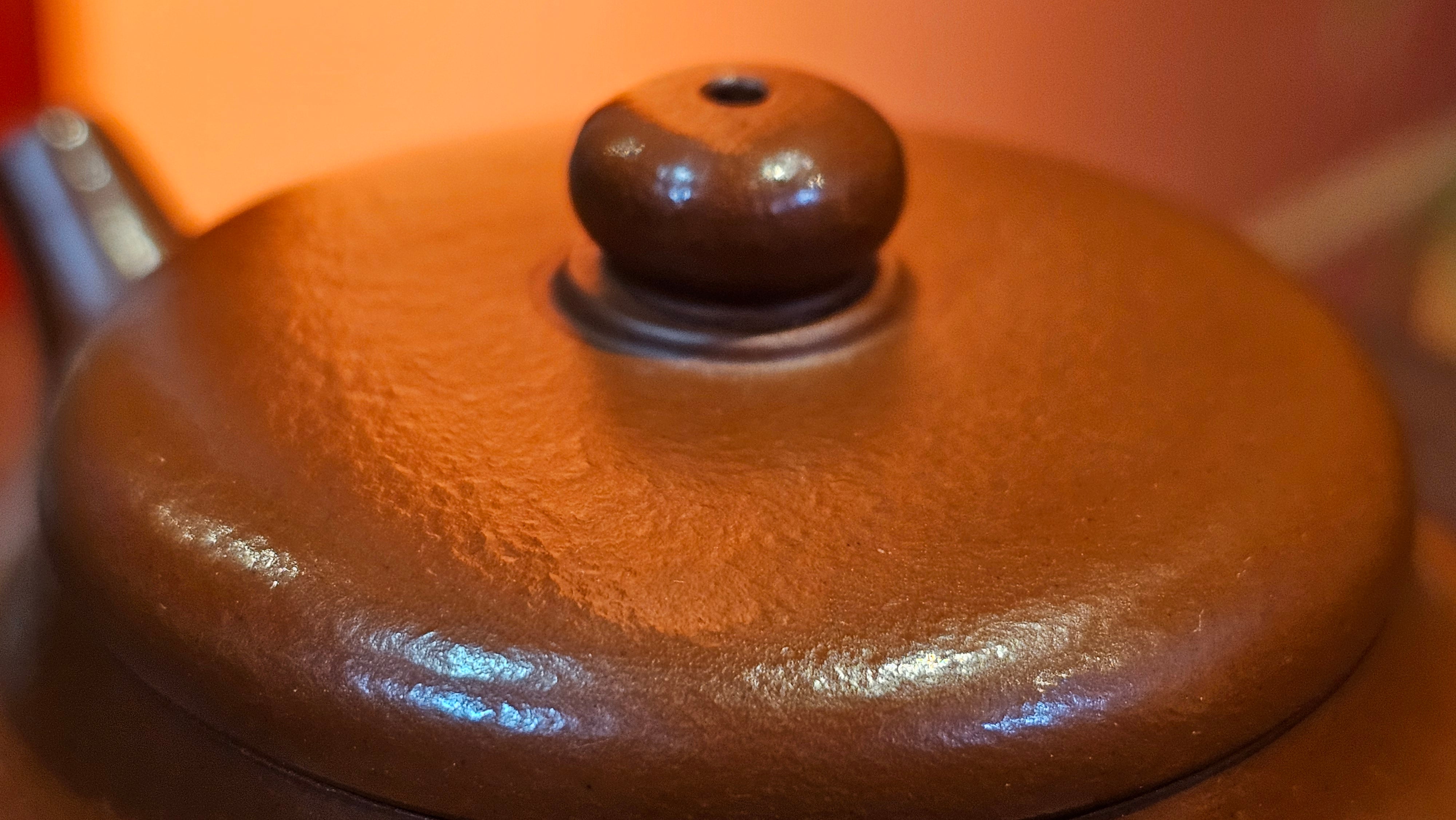 Jing Le 静乐 ~ "Quiet happiness", 101.9ml, Xiao Mei Yao Zhu Ni 小煤窑朱泥, by our Collaborative Craftsman Wang Xing 王兴 ~ Congratulations to Mr V.B., 1849hrs 9th May 2025, Grenoble, France 🇫🇷.