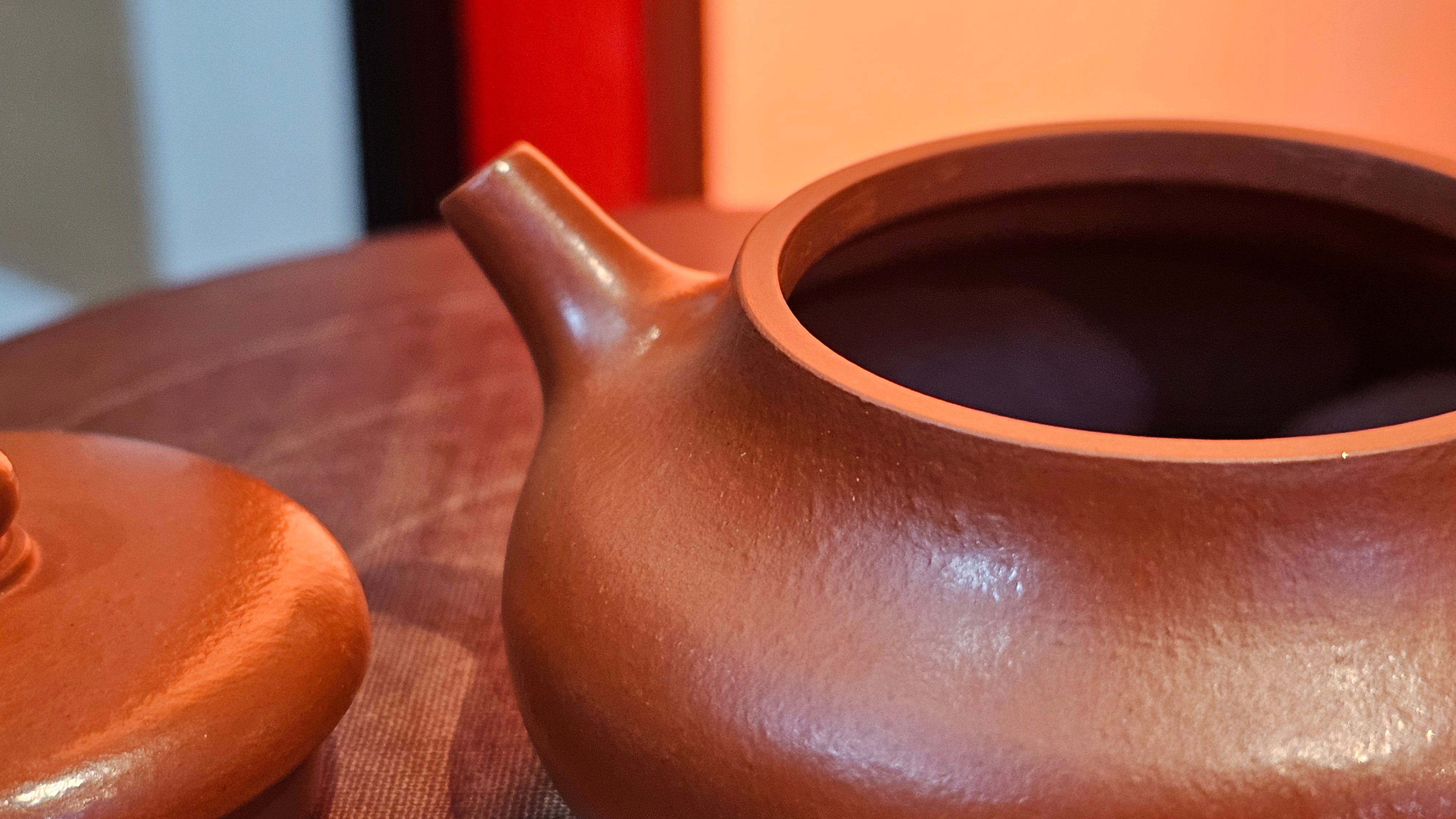 Jing Le 静乐 ~ "Quiet happiness", 101.9ml, Xiao Mei Yao Zhu Ni 小煤窑朱泥, by our Collaborative Craftsman Wang Xing 王兴 ~ Congratulations to Mr V.B., 1849hrs 9th May 2025, Grenoble, France 🇫🇷.