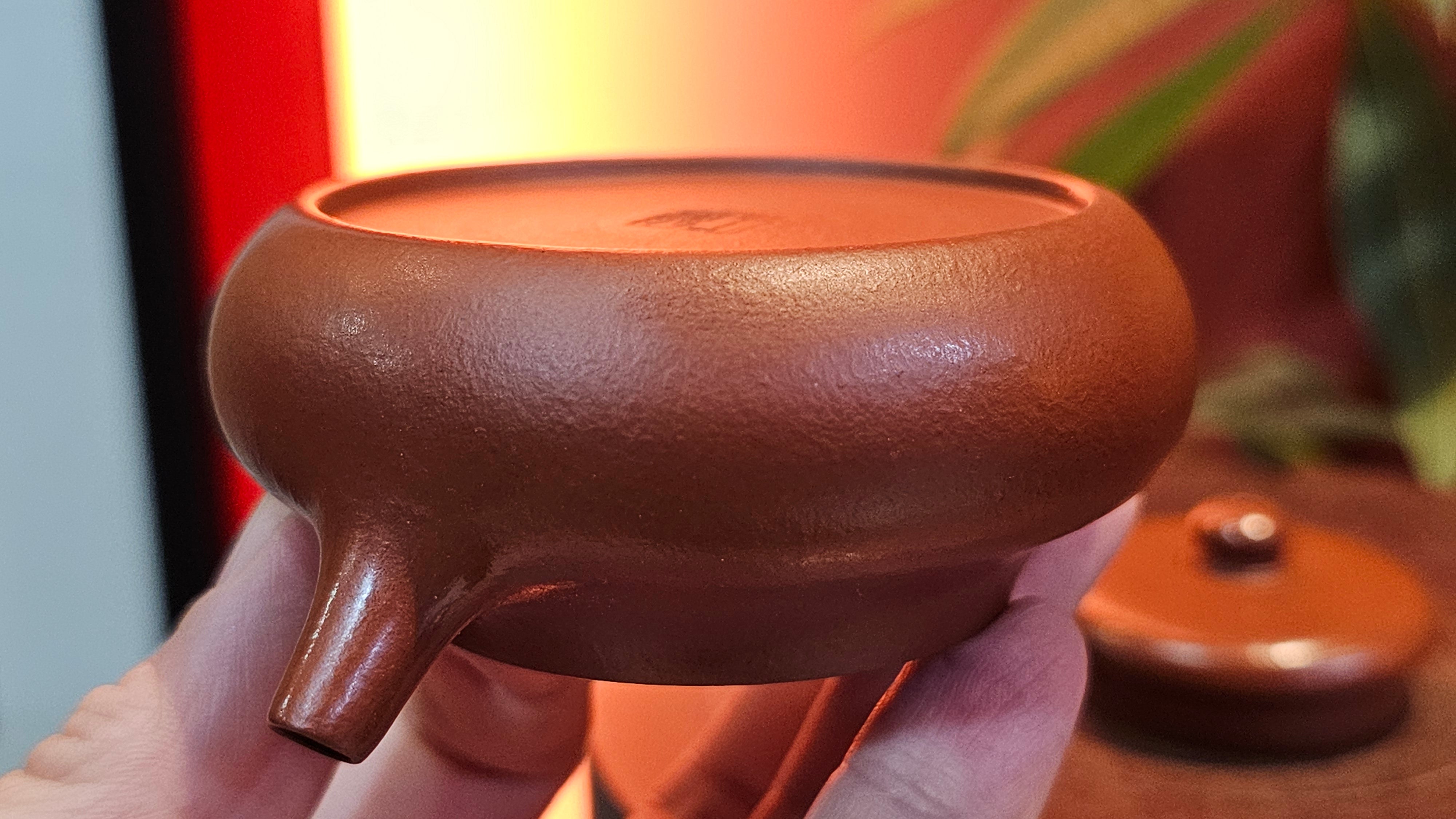 Jing Le 静乐 ~ "Quiet happiness", 101.9ml, Xiao Mei Yao Zhu Ni 小煤窑朱泥, by our Collaborative Craftsman Wang Xing 王兴 ~ Congratulations to Mr V.B., 1849hrs 9th May 2025, Grenoble, France 🇫🇷.