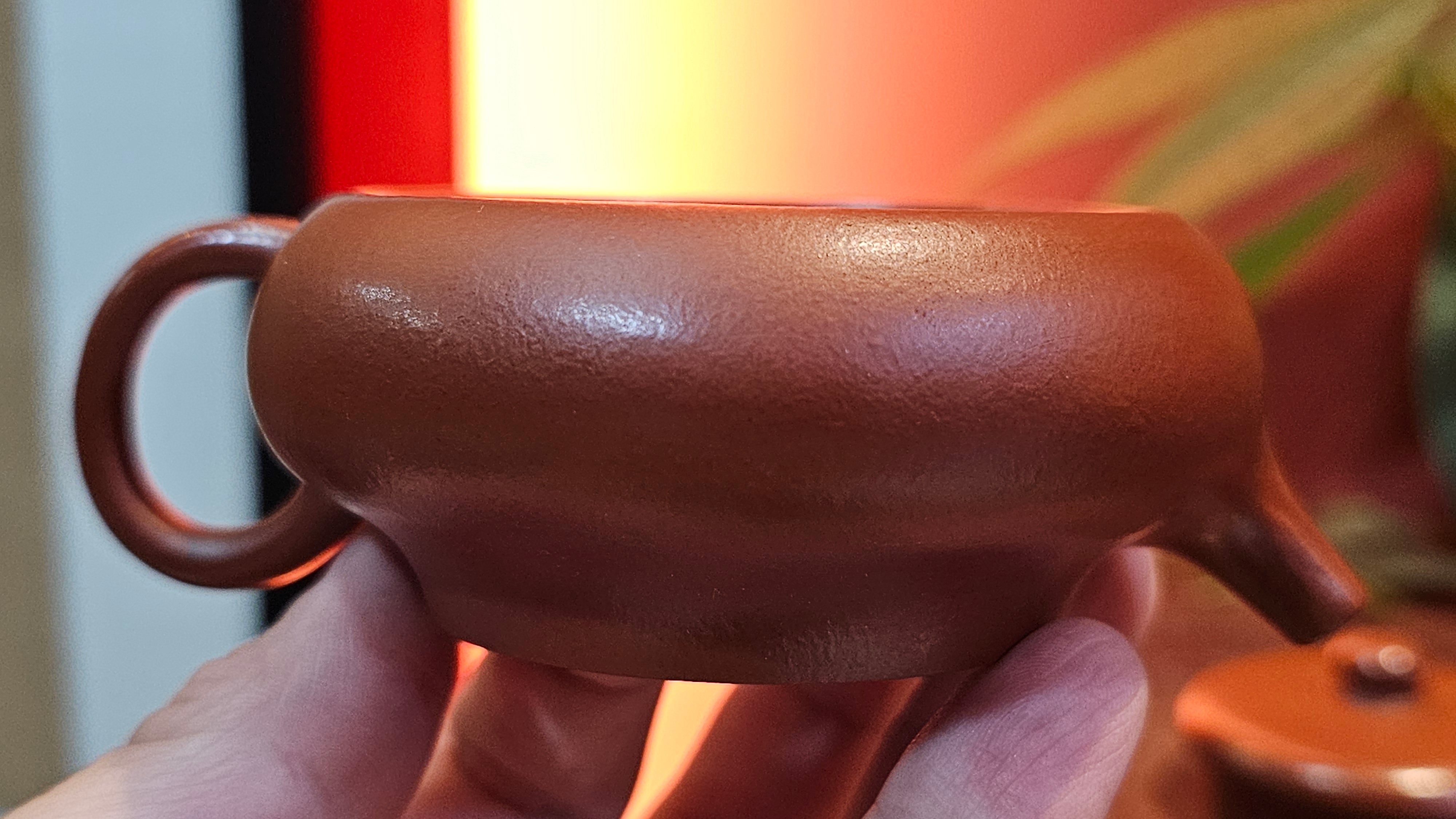 Jing Le 静乐 ~ "Quiet happiness", 101.9ml, Xiao Mei Yao Zhu Ni 小煤窑朱泥, by our Collaborative Craftsman Wang Xing 王兴 ~ Congratulations to Mr V.B., 1849hrs 9th May 2025, Grenoble, France 🇫🇷.