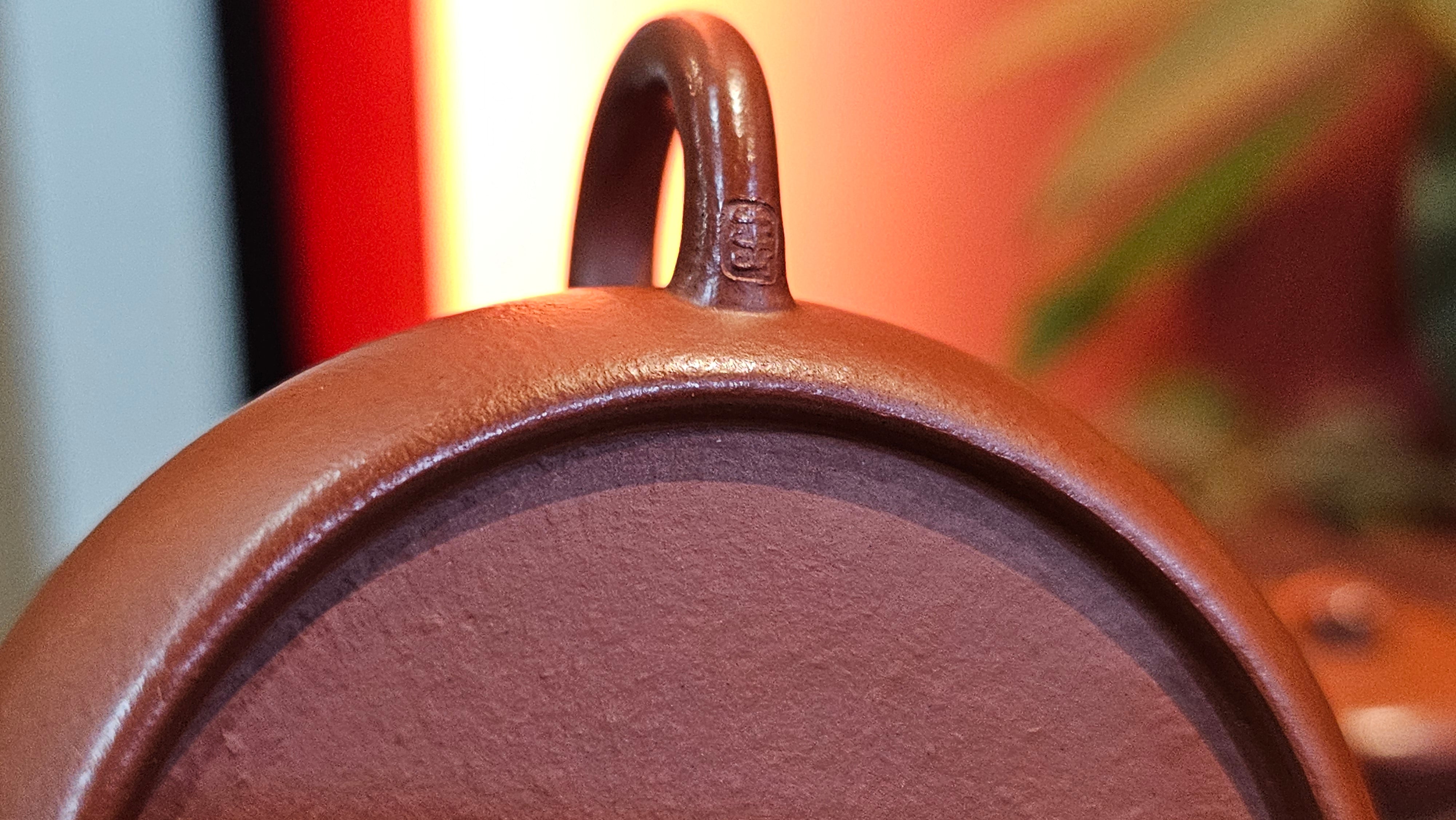 Jing Le 静乐 ~ "Quiet happiness", 101.9ml, Xiao Mei Yao Zhu Ni 小煤窑朱泥, by our Collaborative Craftsman Wang Xing 王兴 ~ Congratulations to Mr V.B., 1849hrs 9th May 2025, Grenoble, France 🇫🇷.