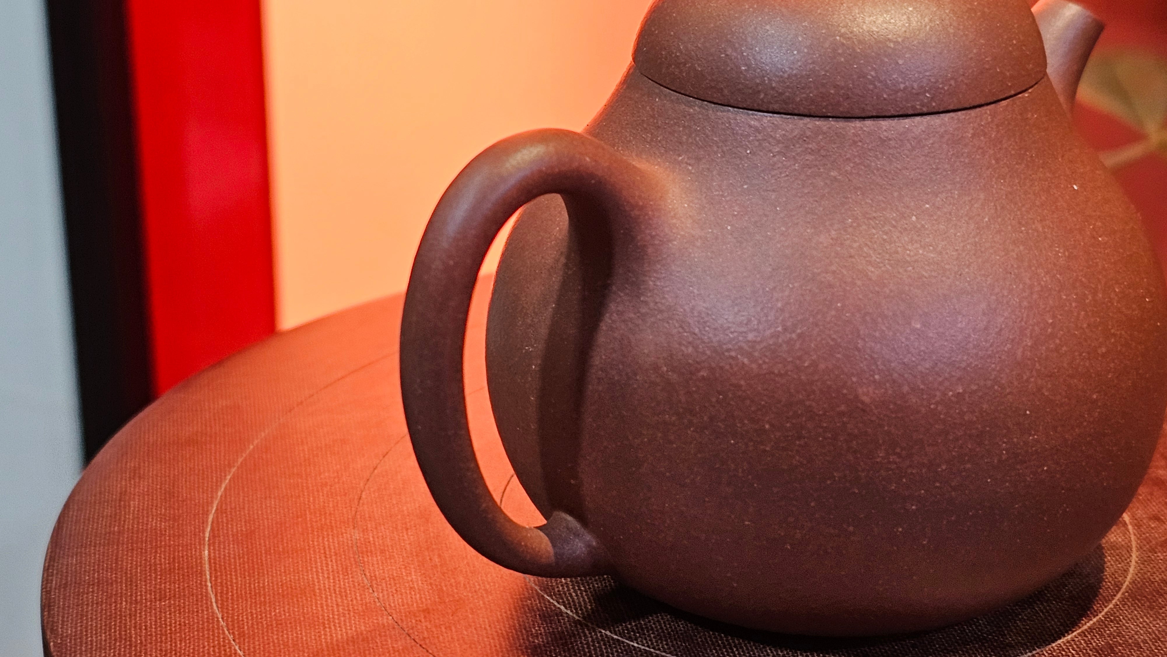 Qie Gua 茄瓜, 160.8ml, Di Cao Qing Zi Ni 底槽青紫泥, by our Craftsman Zhang Huan 张欢 ~ Congratulations to Mr A.L., 1938hrs 3rd May 2025, Israel 🇮🇱.