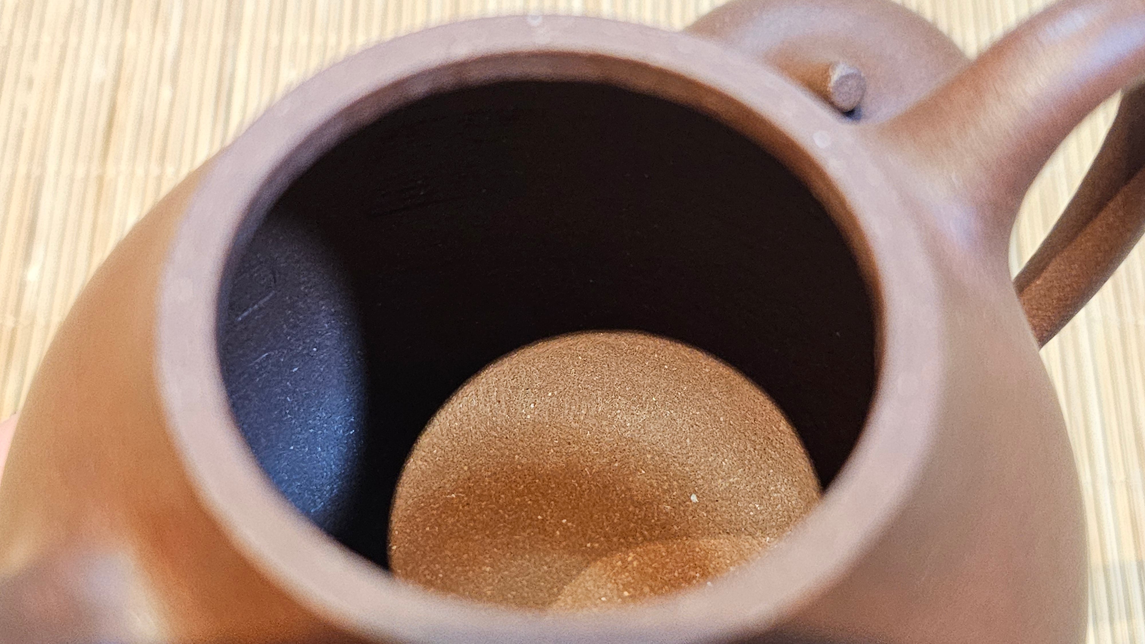 Qie Gua 茄瓜, 160.8ml, Di Cao Qing Zi Ni 底槽青紫泥, by our Craftsman Zhang Huan 张欢 ~ Congratulations to Mr A.L., 1938hrs 3rd May 2025, Israel 🇮🇱.