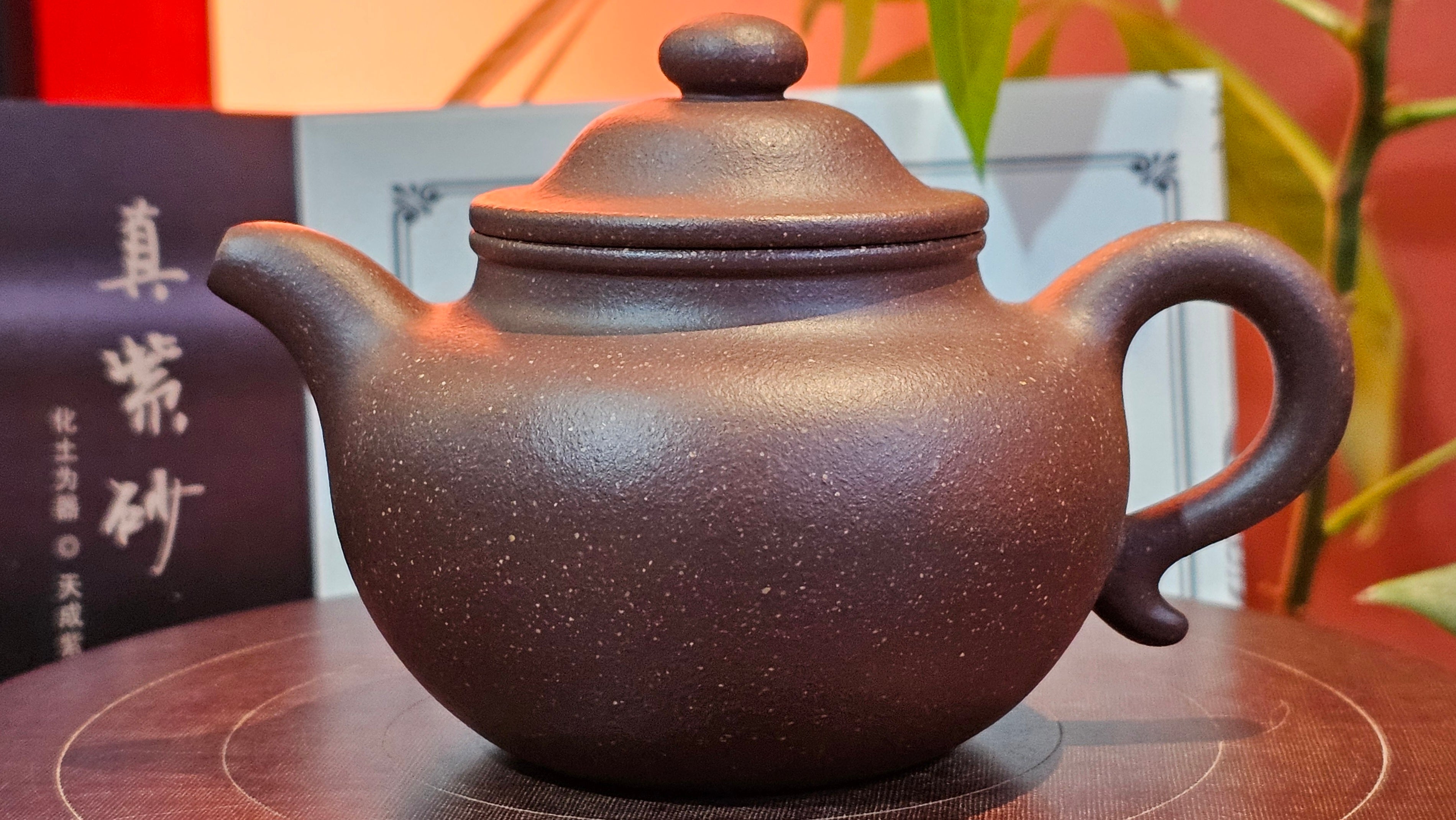 Lian Zi 莲子, 190.1ml, Lao Zi Ni 老紫泥 (Particular High Graininess, and Low Sieve Count), by Craftsman Chen Fa Chu 陈法初 ~ Congratulations to Mr M.H., 1718hrs 8th May 2025, Columbus, OH.