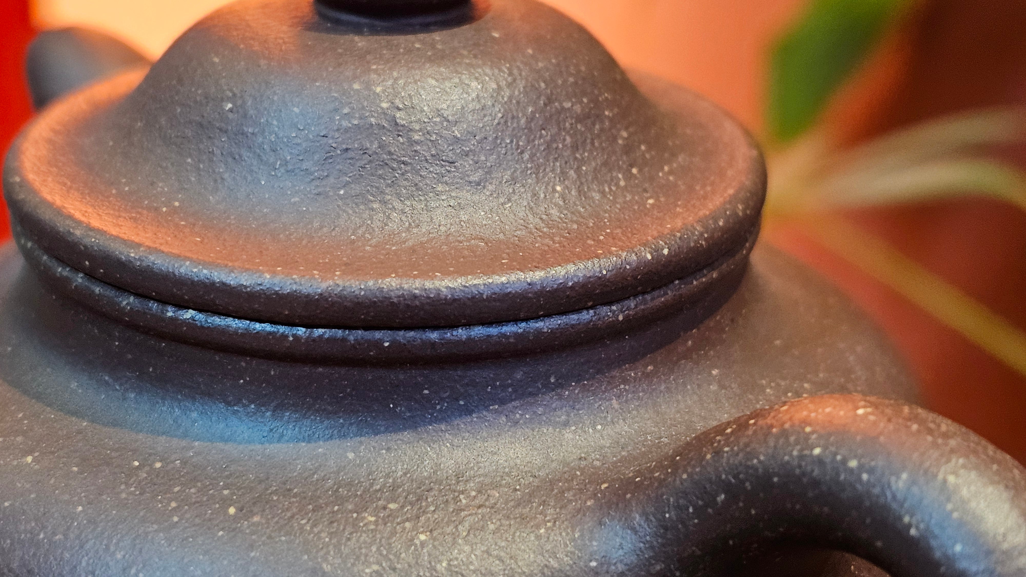 Lian Zi 莲子, 190.1ml, Lao Zi Ni 老紫泥 (Particular High Graininess, and Low Sieve Count), by Craftsman Chen Fa Chu 陈法初 ~ Congratulations to Mr M.H., 1718hrs 8th May 2025, Columbus, OH.