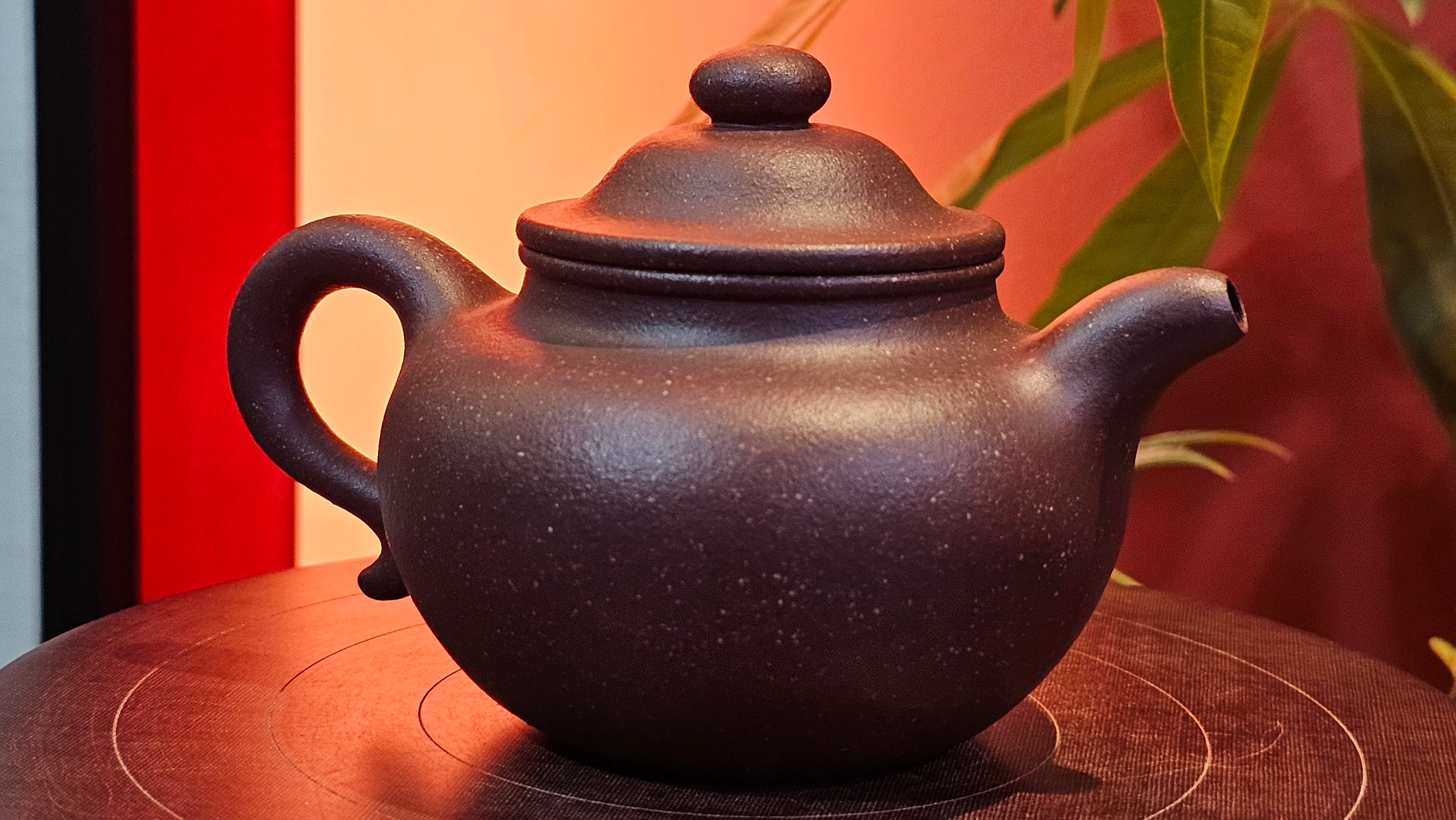 Lian Zi 莲子, 190.1ml, Lao Zi Ni 老紫泥 (Particular High Graininess, and Low Sieve Count), by Craftsman Chen Fa Chu 陈法初 ~ Congratulations to Mr M.H., 1718hrs 8th May 2025, Columbus, OH.