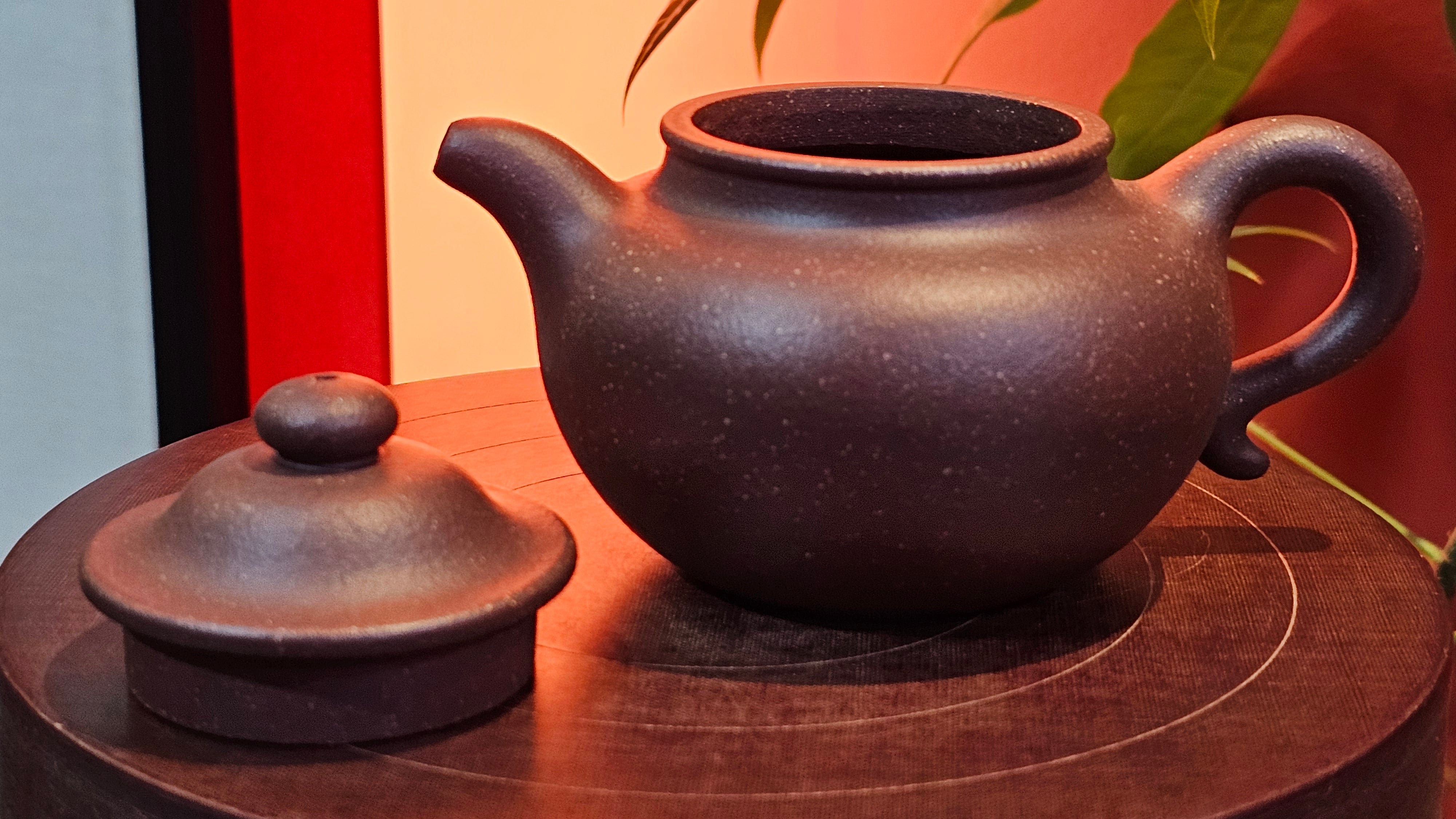 Lian Zi 莲子, 190.1ml, Lao Zi Ni 老紫泥 (Particular High Graininess, and Low Sieve Count), by Craftsman Chen Fa Chu 陈法初 ~ Congratulations to Mr M.H., 1718hrs 8th May 2025, Columbus, OH.