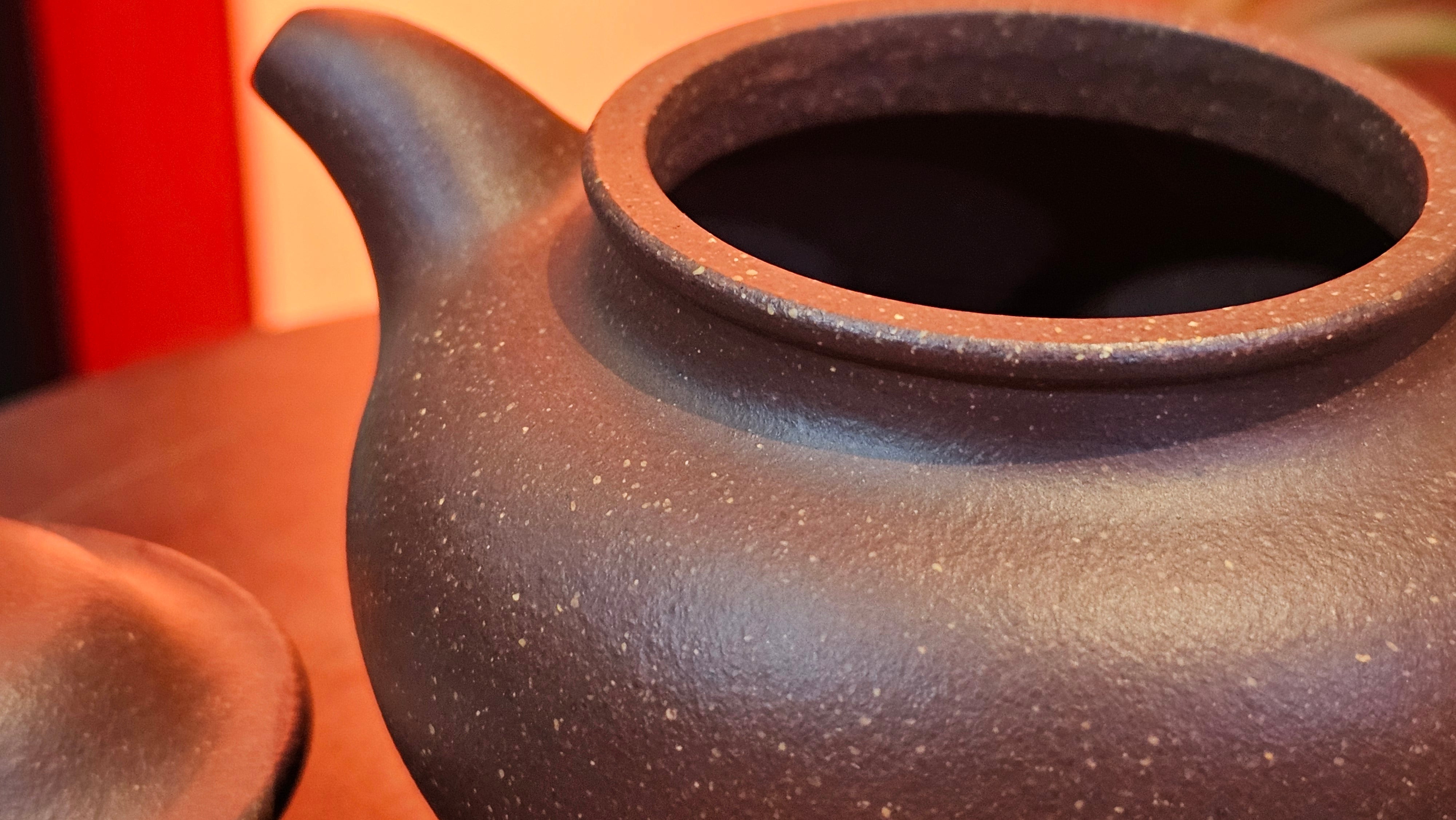 Lian Zi 莲子, 190.1ml, Lao Zi Ni 老紫泥 (Particular High Graininess, and Low Sieve Count), by Craftsman Chen Fa Chu 陈法初 ~ Congratulations to Mr M.H., 1718hrs 8th May 2025, Columbus, OH.