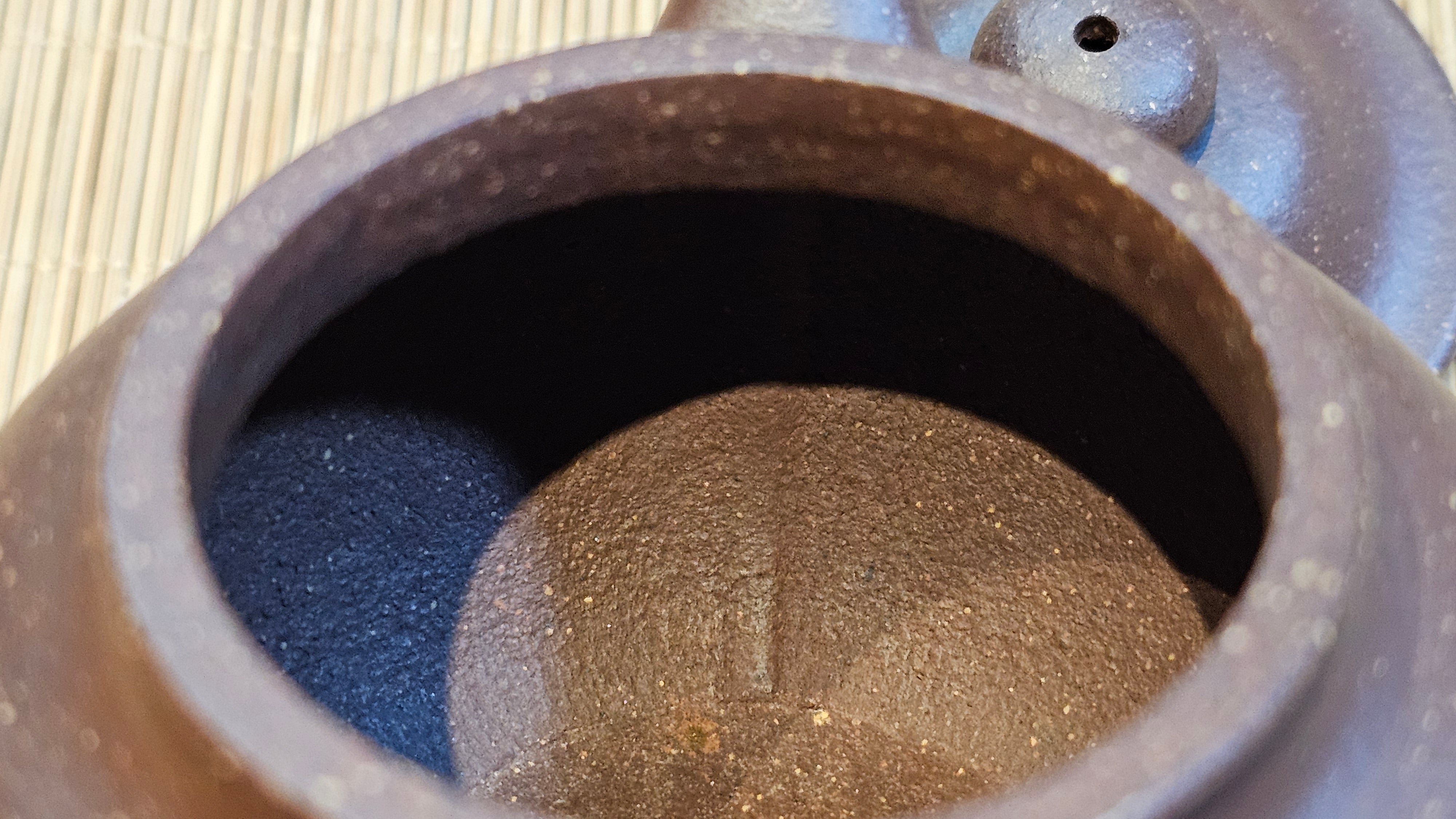 Lian Zi 莲子, 190.1ml, Lao Zi Ni 老紫泥 (Particular High Graininess, and Low Sieve Count), by Craftsman Chen Fa Chu 陈法初 ~ Congratulations to Mr M.H., 1718hrs 8th May 2025, Columbus, OH.