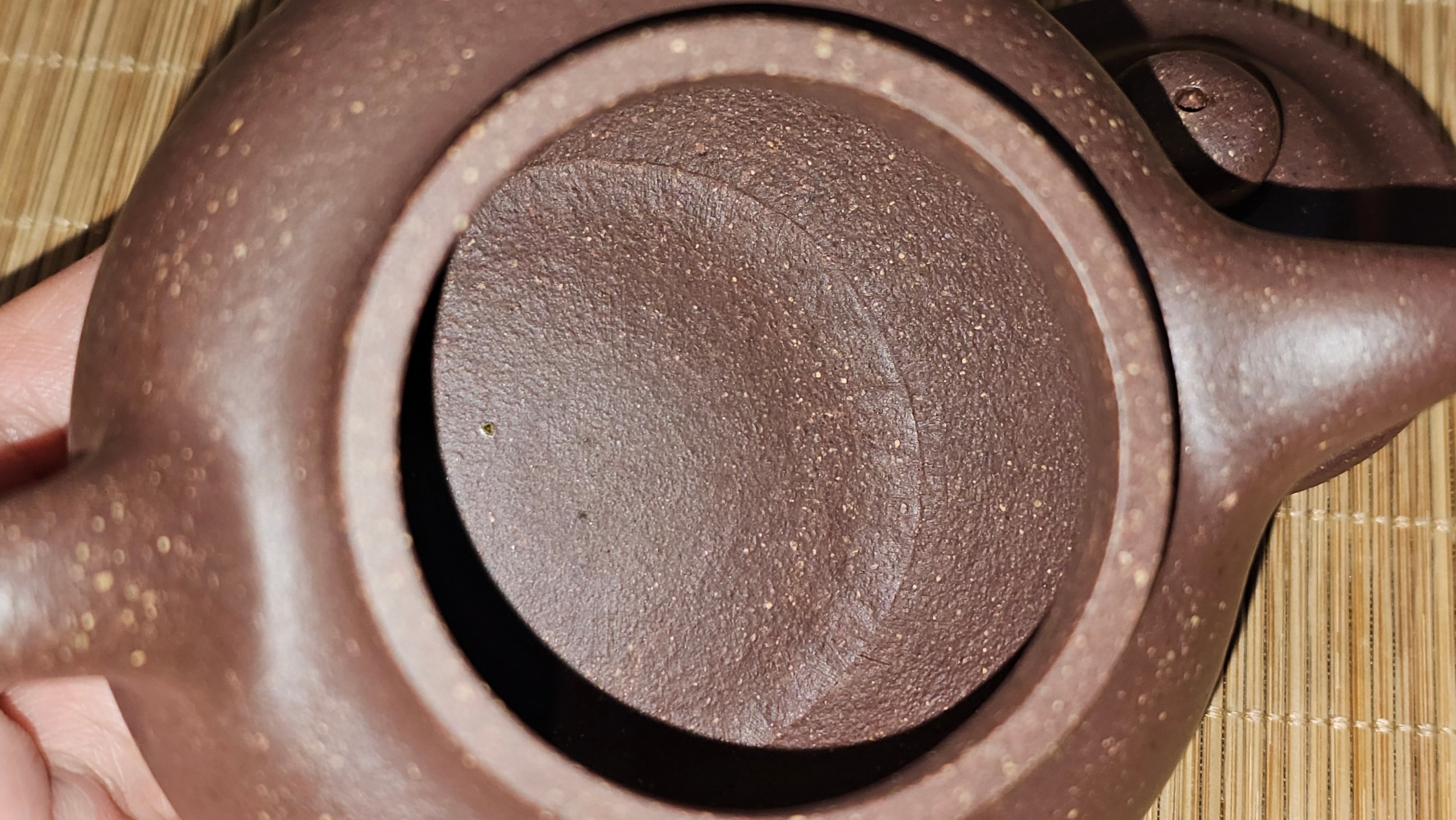 Lian Zi 莲子, 190.1ml, Lao Zi Ni 老紫泥 (Particular High Graininess, and Low Sieve Count), by Craftsman Chen Fa Chu 陈法初 ~ Congratulations to Mr M.H., 1718hrs 8th May 2025, Columbus, OH.