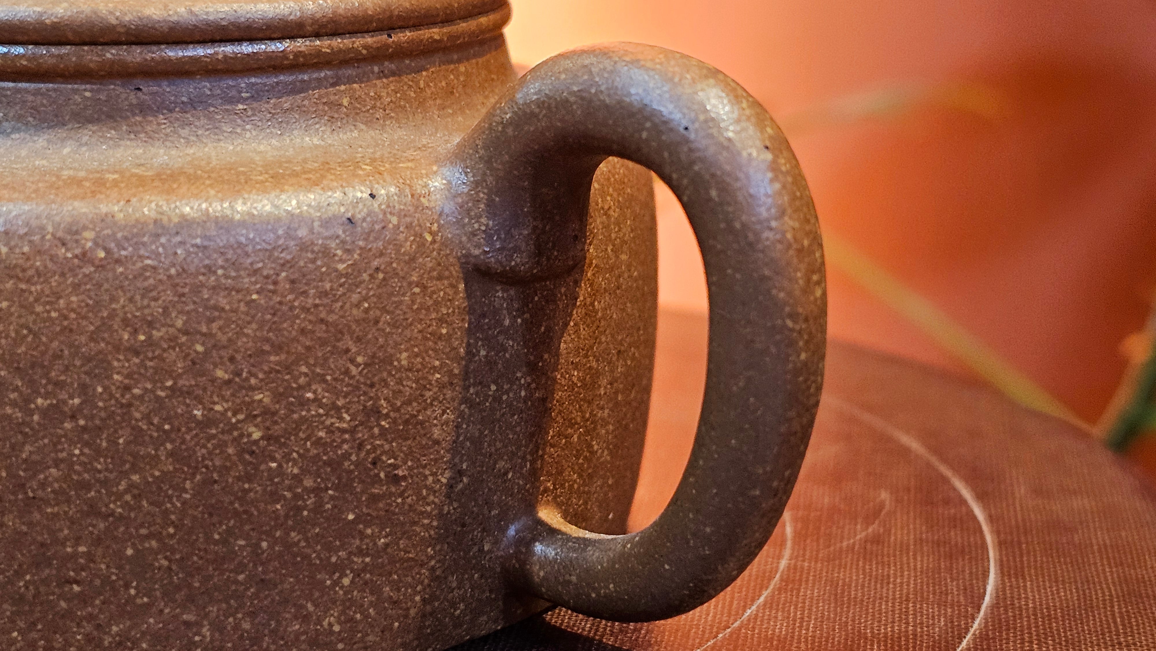 De Zhong 德钟, 165.8ml, Huang Jiang Po Ni 黄降坡泥, by our Collaborative Craftsman Chen Hua Jun 陈华军~ Congratulations to Mr M.R., 1944hrs 11th May, Paisley, Scotland 🇬🇧.