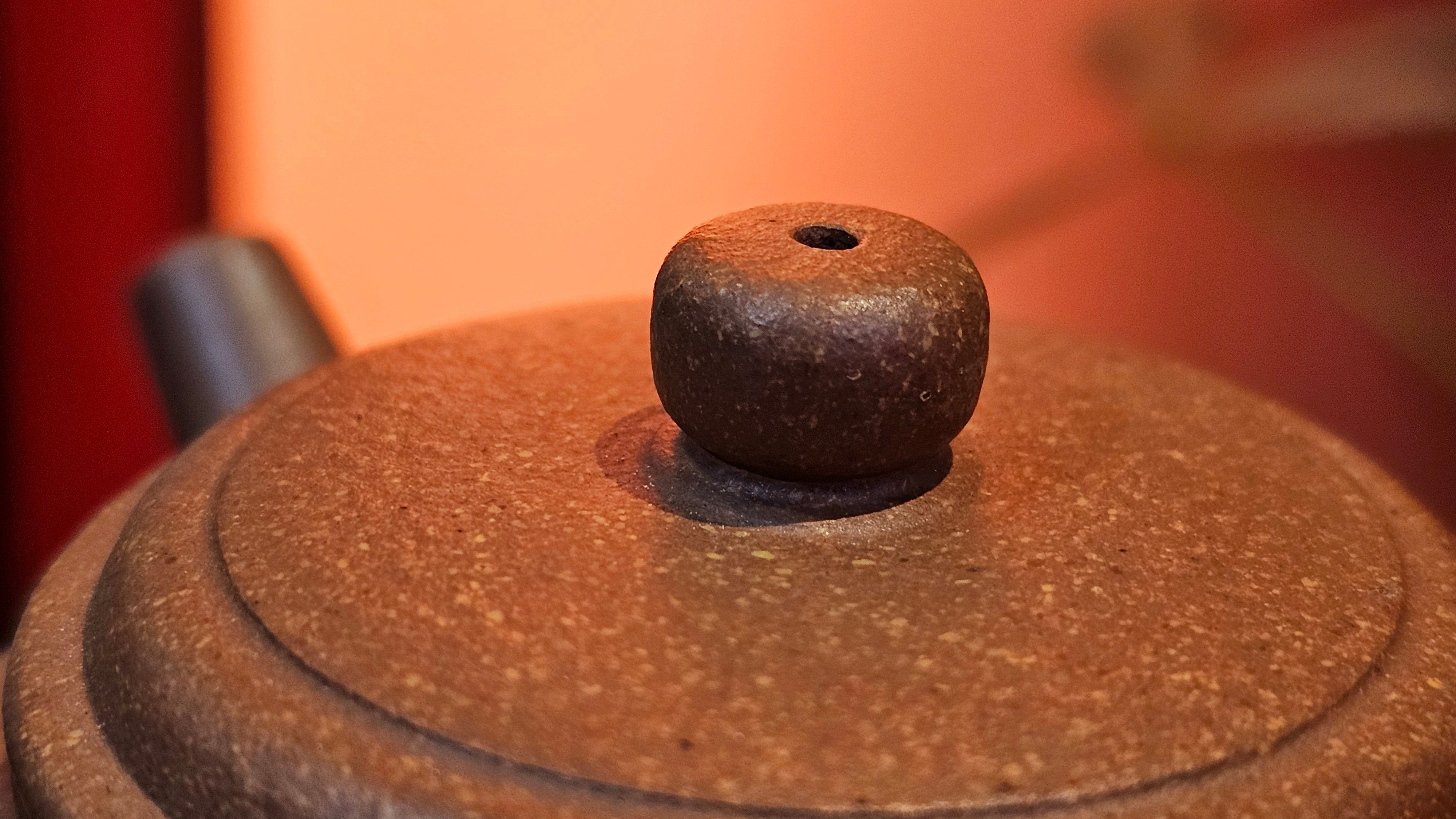 De Zhong 德钟, 165.8ml, Huang Jiang Po Ni 黄降坡泥, by our Collaborative Craftsman Chen Hua Jun 陈华军~ Congratulations to Mr M.R., 1944hrs 11th May, Paisley, Scotland 🇬🇧.