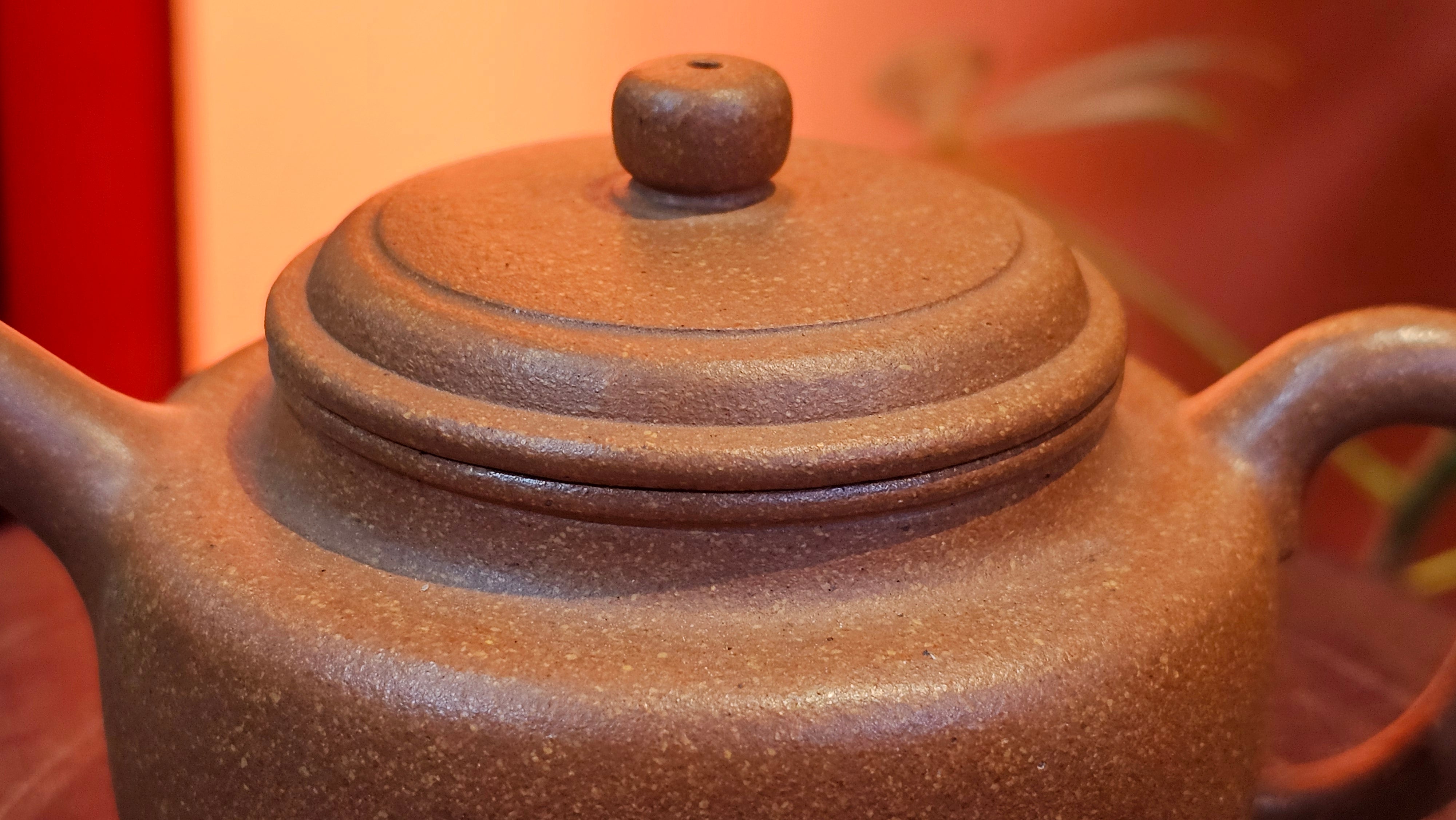 De Zhong 德钟, 165.8ml, Huang Jiang Po Ni 黄降坡泥, by our Collaborative Craftsman Chen Hua Jun 陈华军~ Congratulations to Mr M.R., 1944hrs 11th May, Paisley, Scotland 🇬🇧.