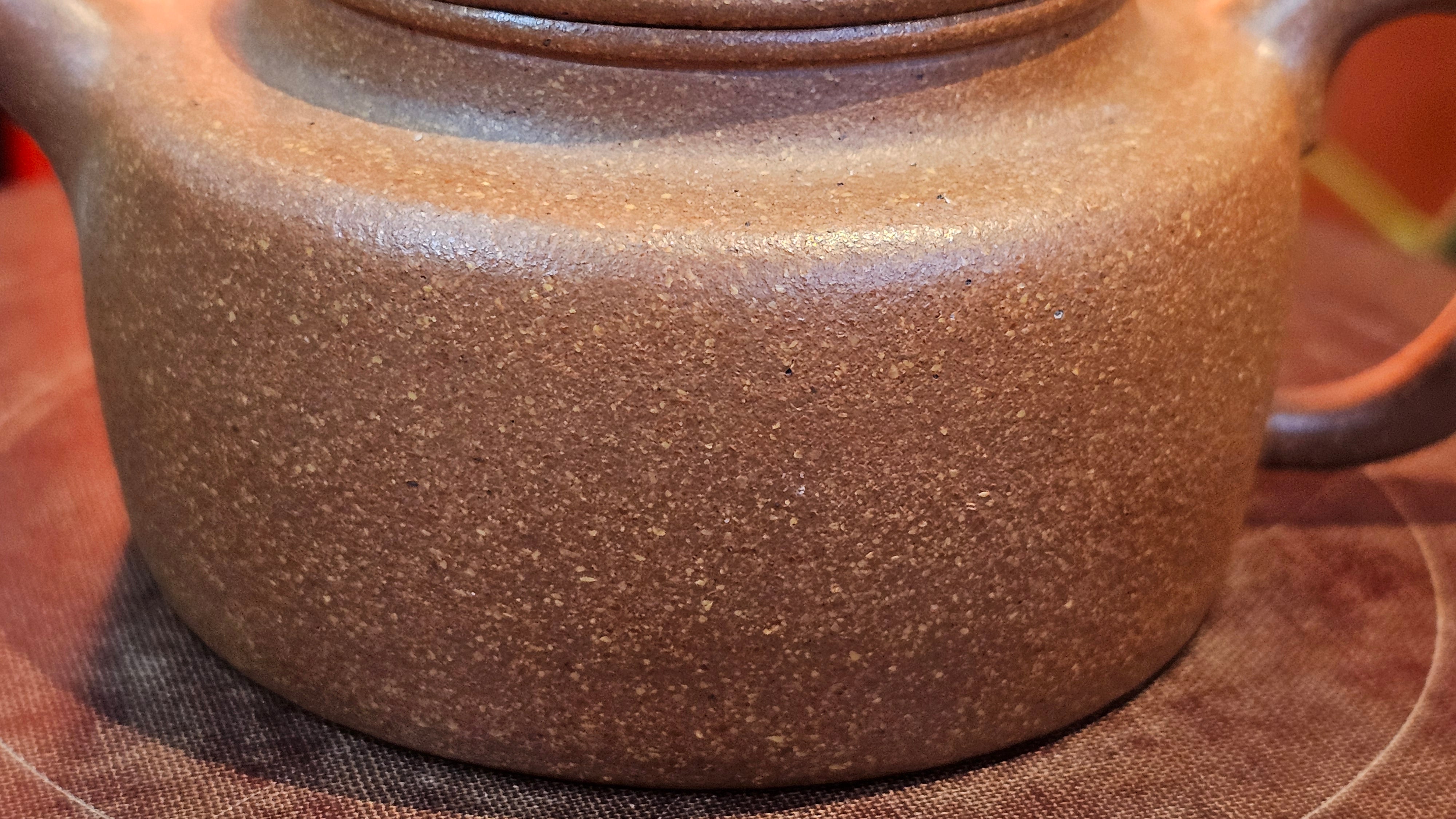 De Zhong 德钟, 165.8ml, Huang Jiang Po Ni 黄降坡泥, by our Collaborative Craftsman Chen Hua Jun 陈华军~ Congratulations to Mr M.R., 1944hrs 11th May, Paisley, Scotland 🇬🇧.