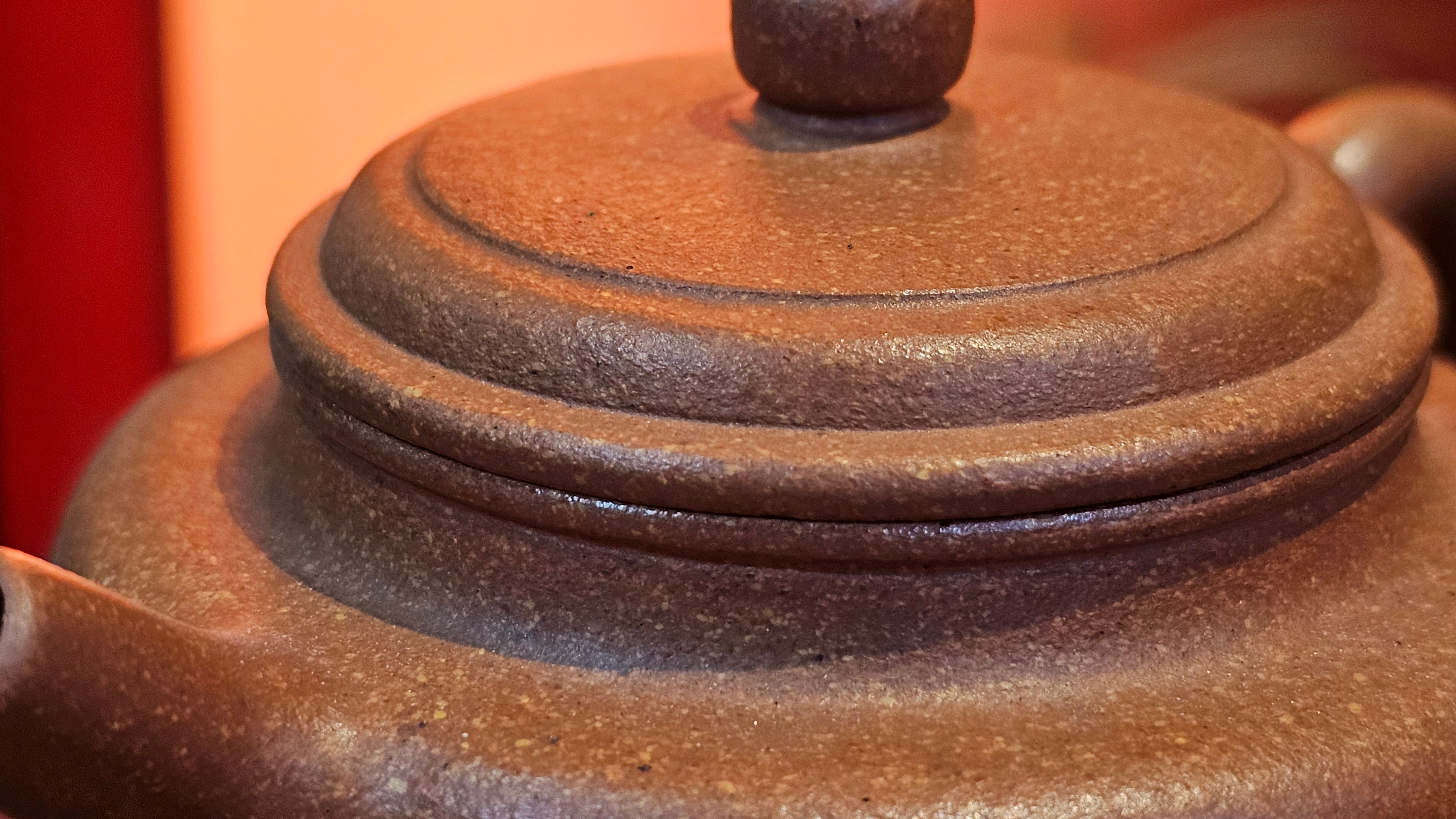 De Zhong 德钟, 165.8ml, Huang Jiang Po Ni 黄降坡泥, by our Collaborative Craftsman Chen Hua Jun 陈华军~ Congratulations to Mr M.R., 1944hrs 11th May, Paisley, Scotland 🇬🇧.