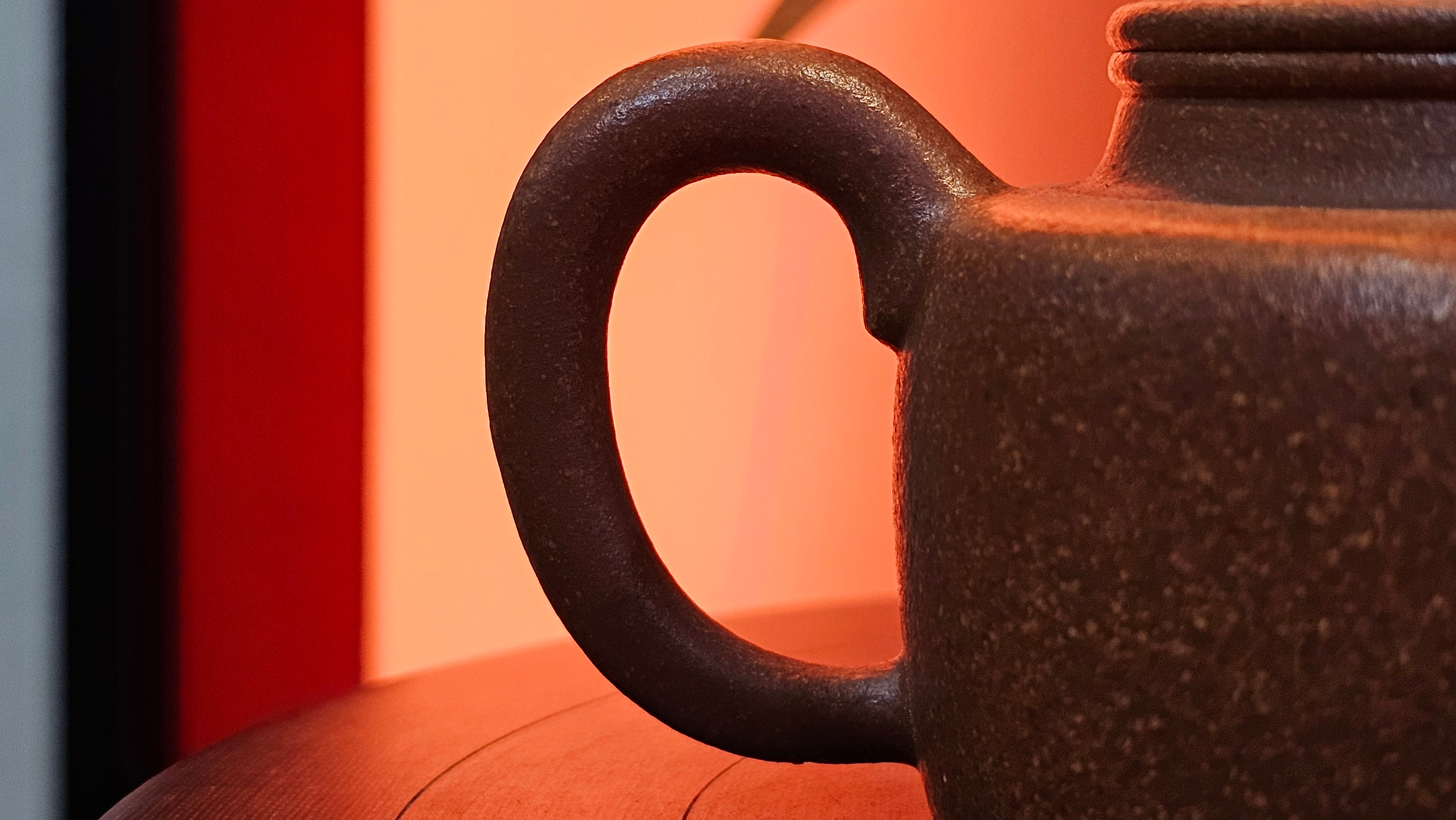 De Zhong 德钟, 165.8ml, Huang Jiang Po Ni 黄降坡泥, by our Collaborative Craftsman Chen Hua Jun 陈华军~ Congratulations to Mr M.R., 1944hrs 11th May, Paisley, Scotland 🇬🇧.