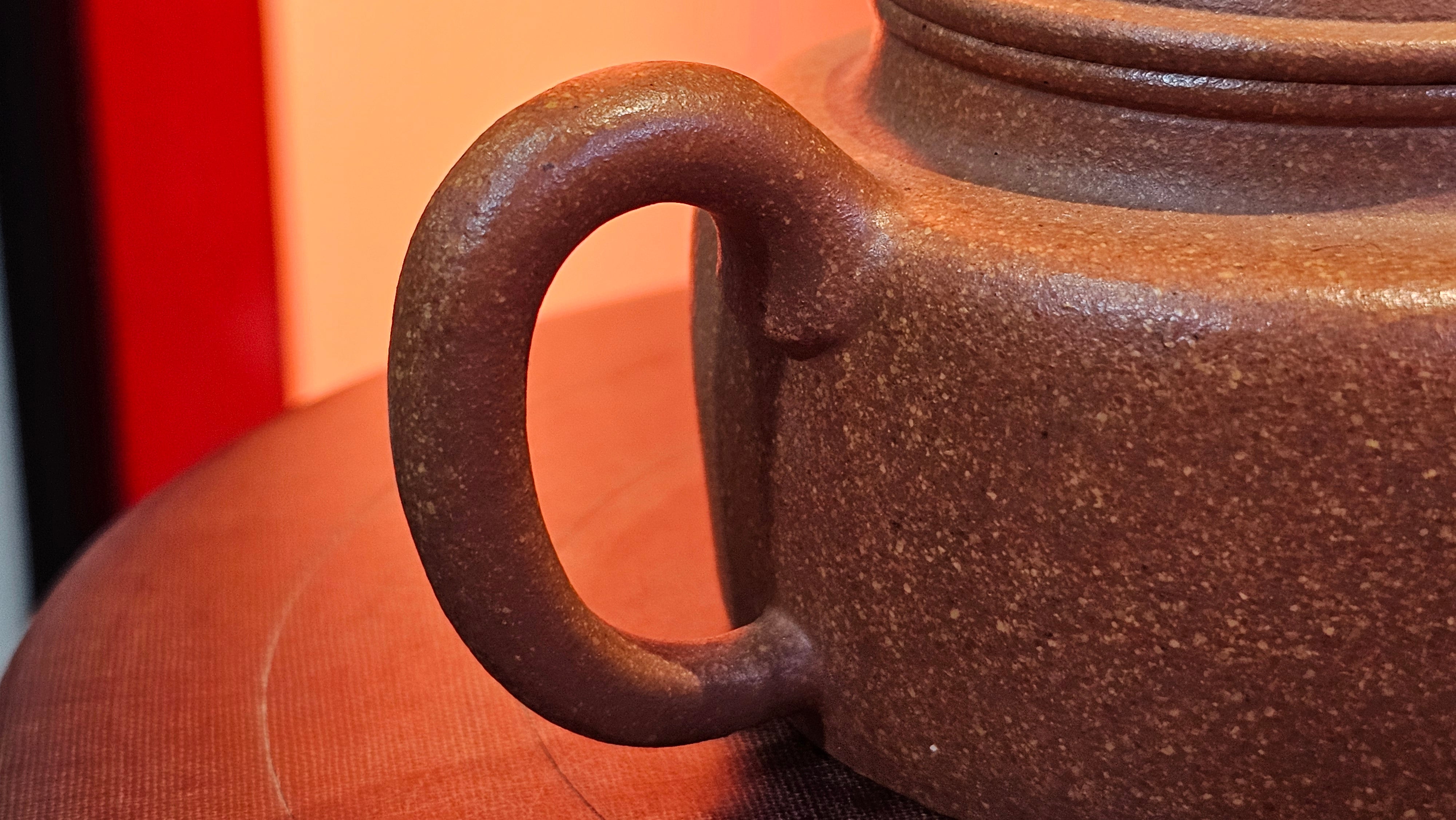 De Zhong 德钟, 165.8ml, Huang Jiang Po Ni 黄降坡泥, by our Collaborative Craftsman Chen Hua Jun 陈华军~ Congratulations to Mr M.R., 1944hrs 11th May, Paisley, Scotland 🇬🇧.