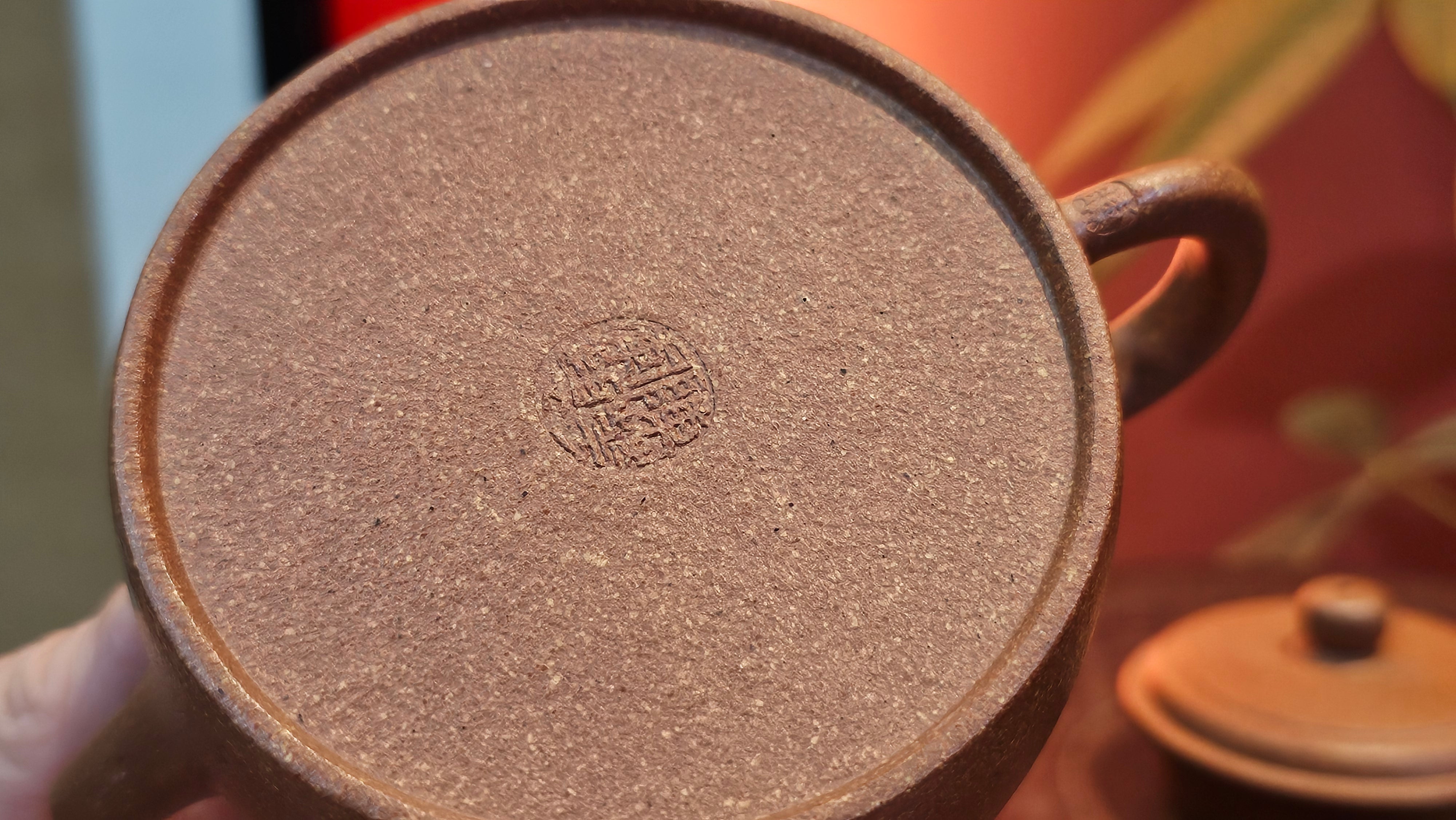 De Zhong 德钟, 165.8ml, Huang Jiang Po Ni 黄降坡泥, by our Collaborative Craftsman Chen Hua Jun 陈华军~ Congratulations to Mr M.R., 1944hrs 11th May, Paisley, Scotland 🇬🇧.