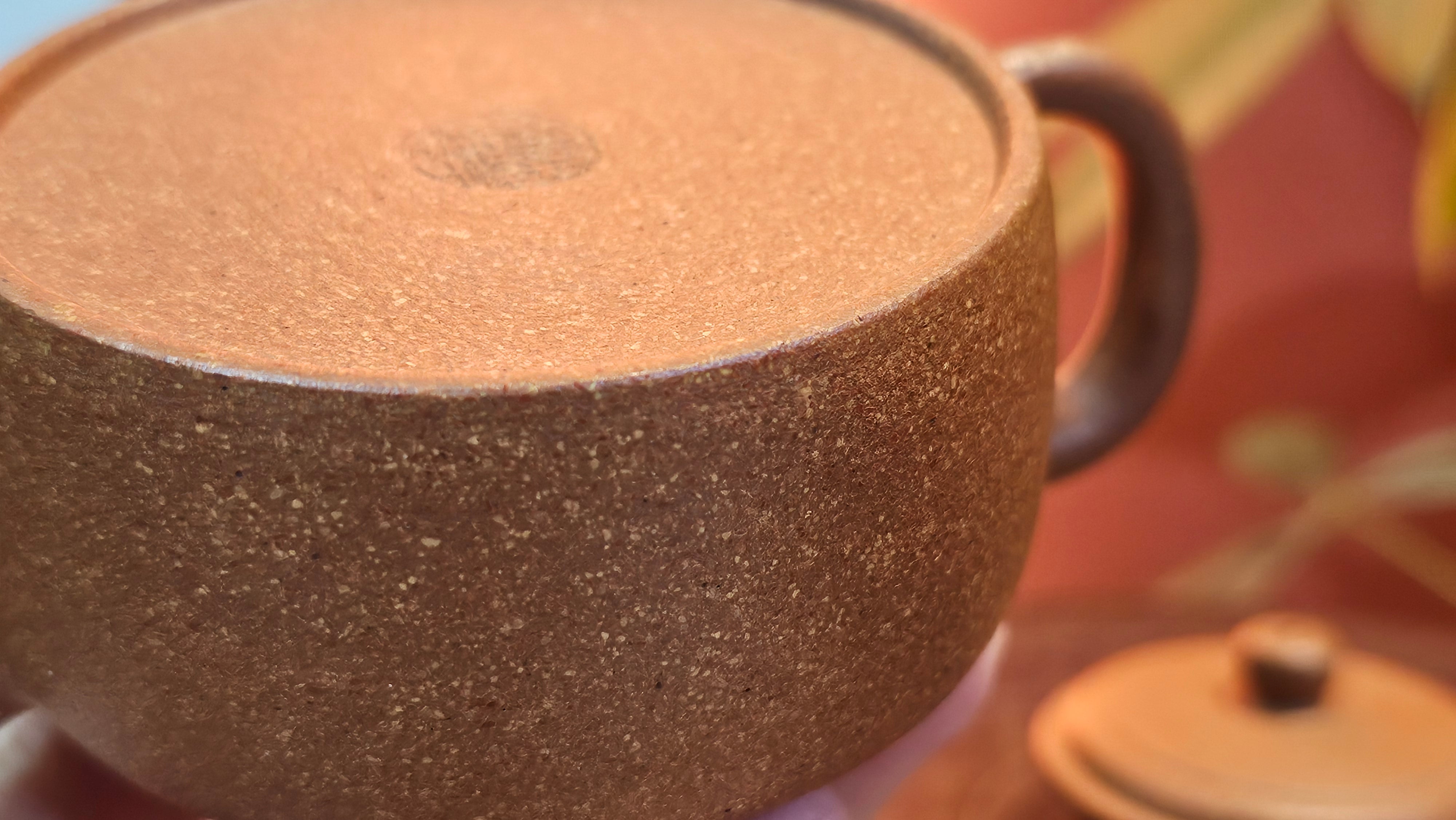 De Zhong 德钟, 165.8ml, Huang Jiang Po Ni 黄降坡泥, by our Collaborative Craftsman Chen Hua Jun 陈华军~ Congratulations to Mr M.R., 1944hrs 11th May, Paisley, Scotland 🇬🇧.