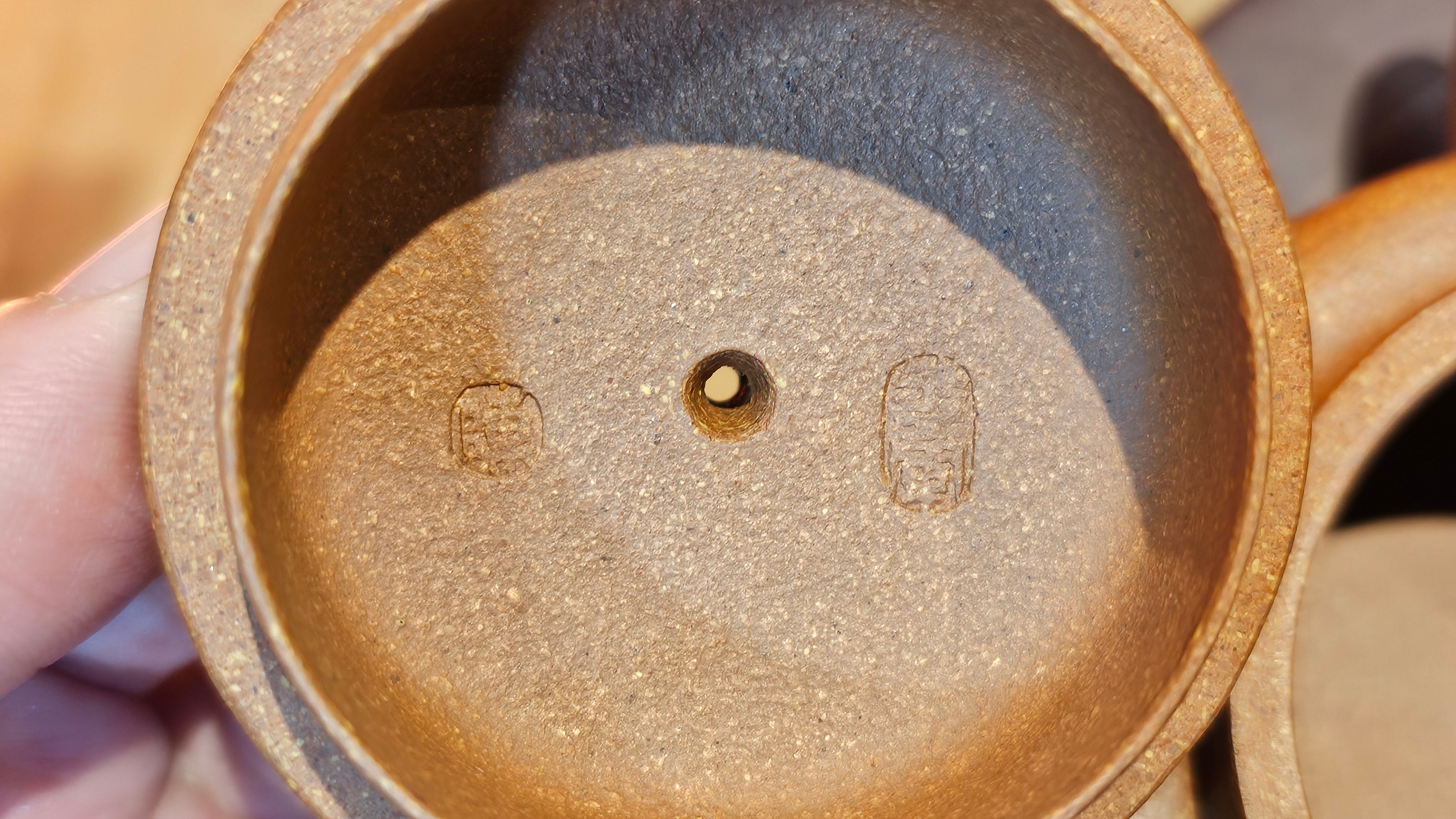 De Zhong 德钟, 165.8ml, Huang Jiang Po Ni 黄降坡泥, by our Collaborative Craftsman Chen Hua Jun 陈华军~ Congratulations to Mr M.R., 1944hrs 11th May, Paisley, Scotland 🇬🇧.