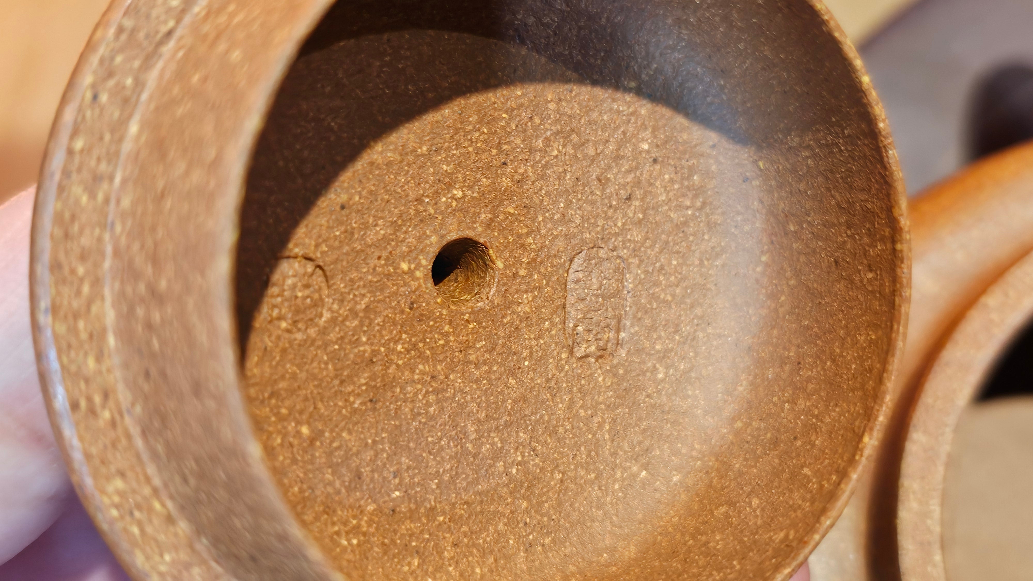 De Zhong 德钟, 165.8ml, Huang Jiang Po Ni 黄降坡泥, by our Collaborative Craftsman Chen Hua Jun 陈华军~ Congratulations to Mr M.R., 1944hrs 11th May, Paisley, Scotland 🇬🇧.