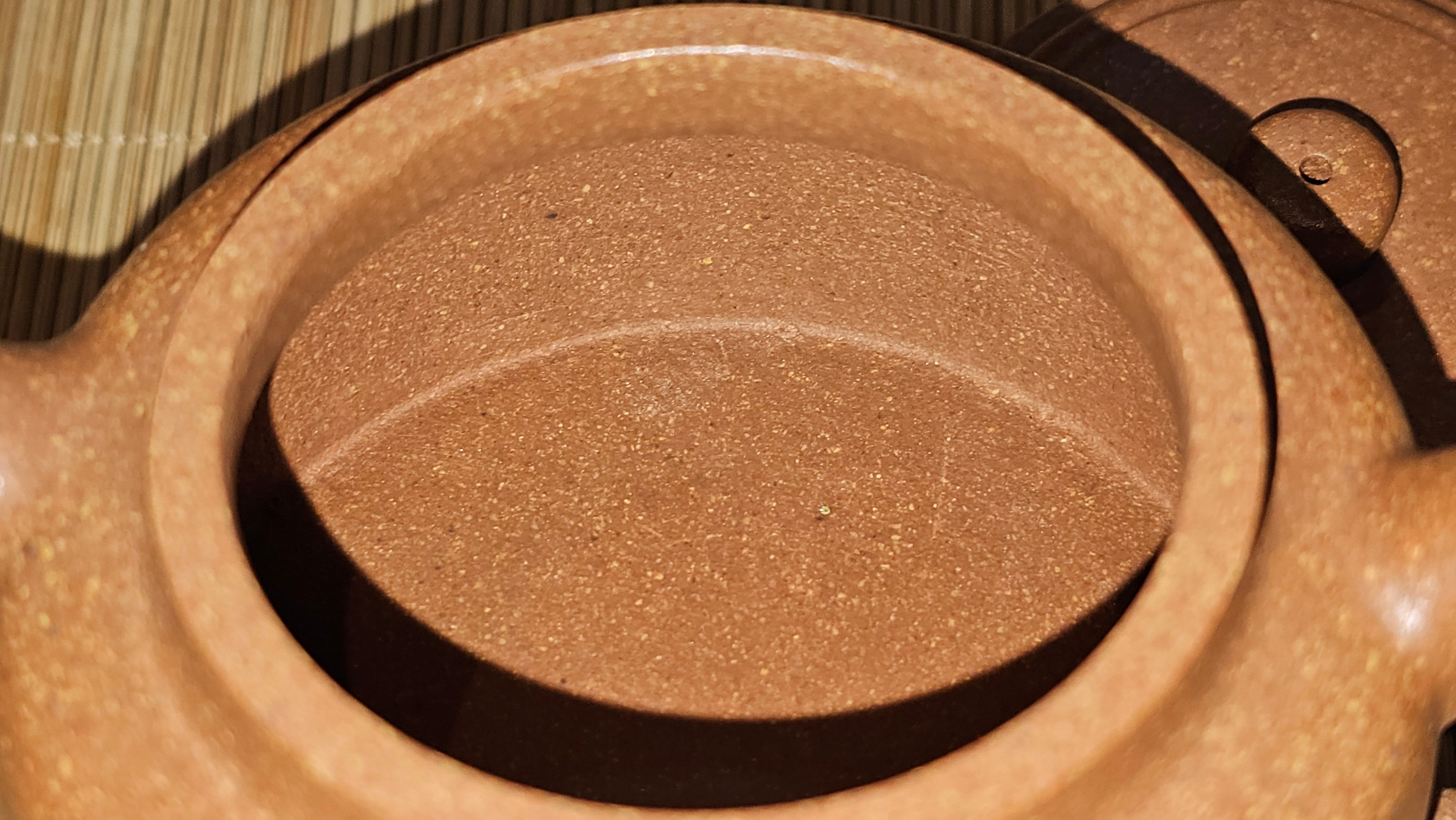 De Zhong 德钟, 165.8ml, Huang Jiang Po Ni 黄降坡泥, by our Collaborative Craftsman Chen Hua Jun 陈华军~ Congratulations to Mr M.R., 1944hrs 11th May, Paisley, Scotland 🇬🇧.