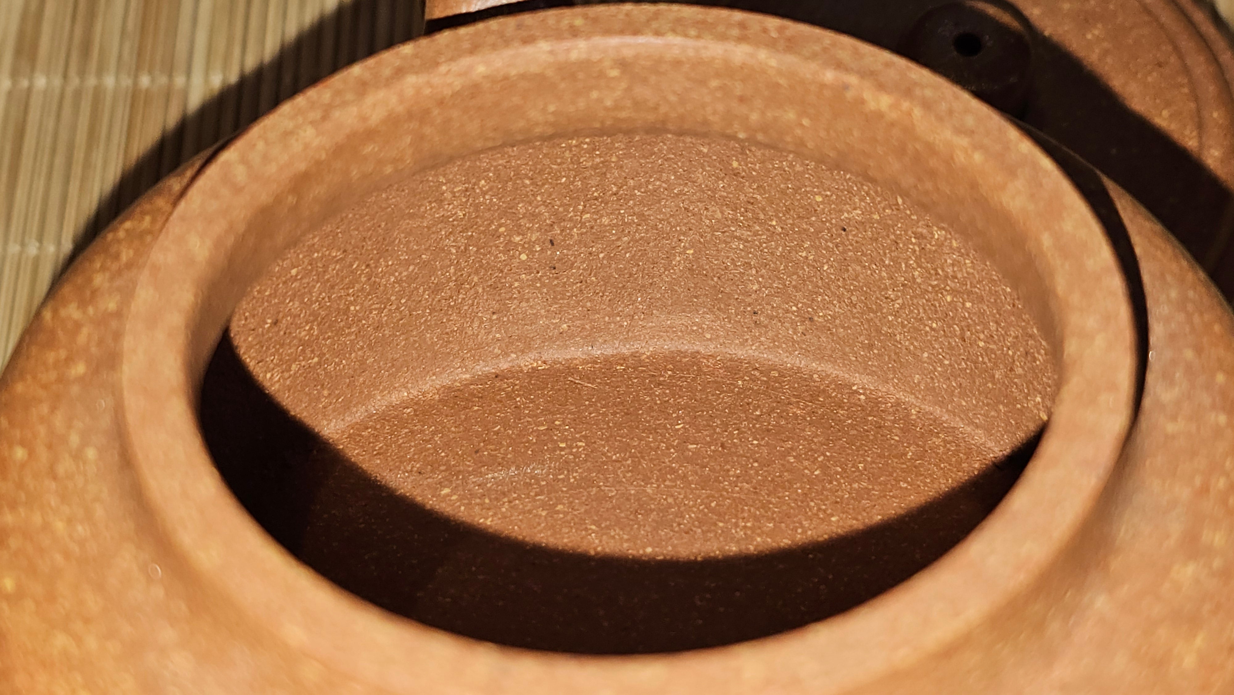 De Zhong 德钟, 165.8ml, Huang Jiang Po Ni 黄降坡泥, by our Collaborative Craftsman Chen Hua Jun 陈华军~ Congratulations to Mr M.R., 1944hrs 11th May, Paisley, Scotland 🇬🇧.