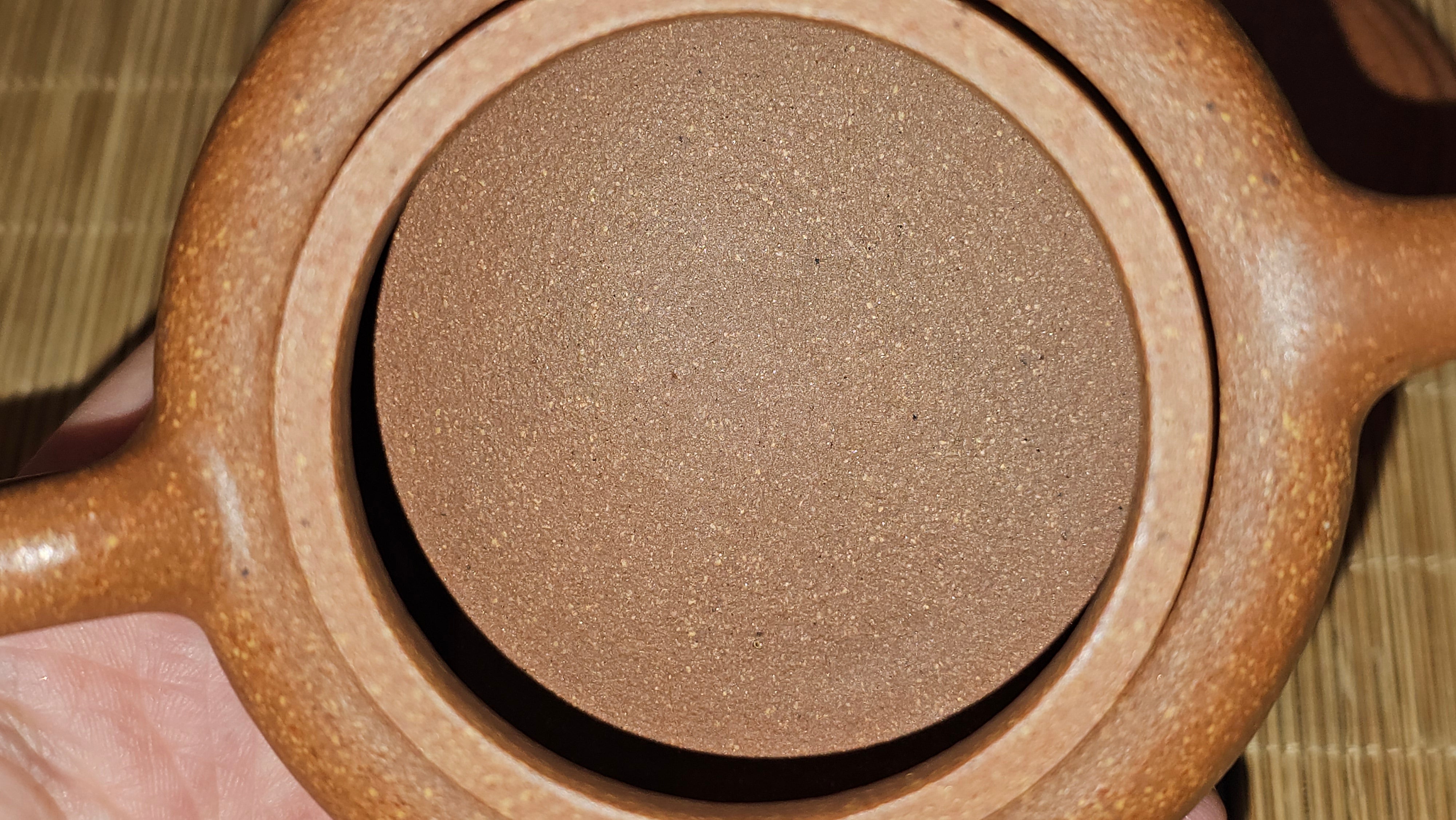 De Zhong 德钟, 165.8ml, Huang Jiang Po Ni 黄降坡泥, by our Collaborative Craftsman Chen Hua Jun 陈华军~ Congratulations to Mr M.R., 1944hrs 11th May, Paisley, Scotland 🇬🇧.