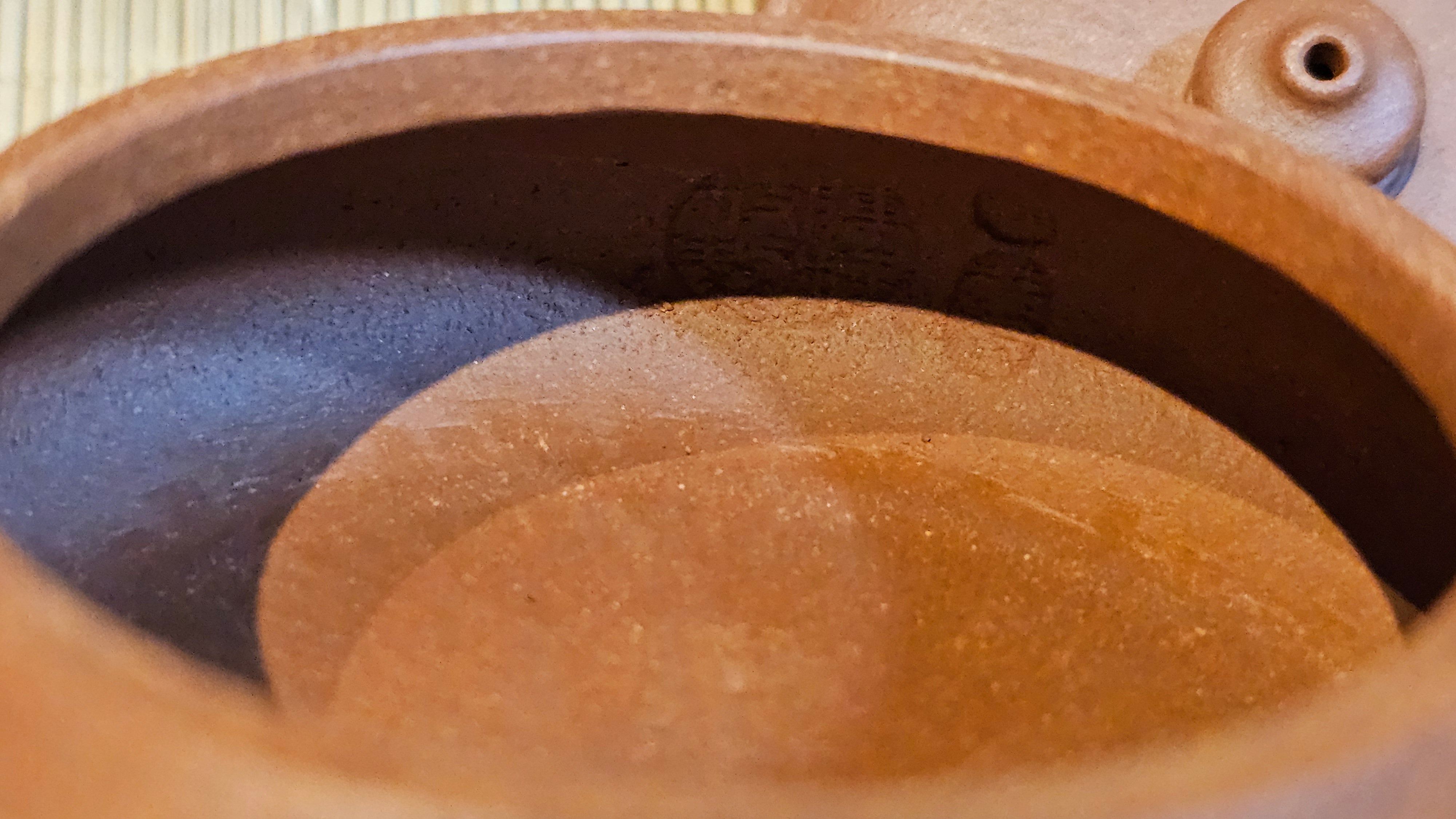 Ming Lu 明炉, 141.1ml, Hong Jiang Po Ni 红降坡泥, by our Collaborative Craftsman Chen Gui Zhi 陈桂枝。(Red JiangPoNi is rarer than Yellow JiangPoNi, XiaoMeiYao ZhuNi & ZhaoZhuang ZhuNi) ~ Congratulations to Mr L.Q., 1526hrs 12th May 2025, Pender Island, Canada 🇨🇦.