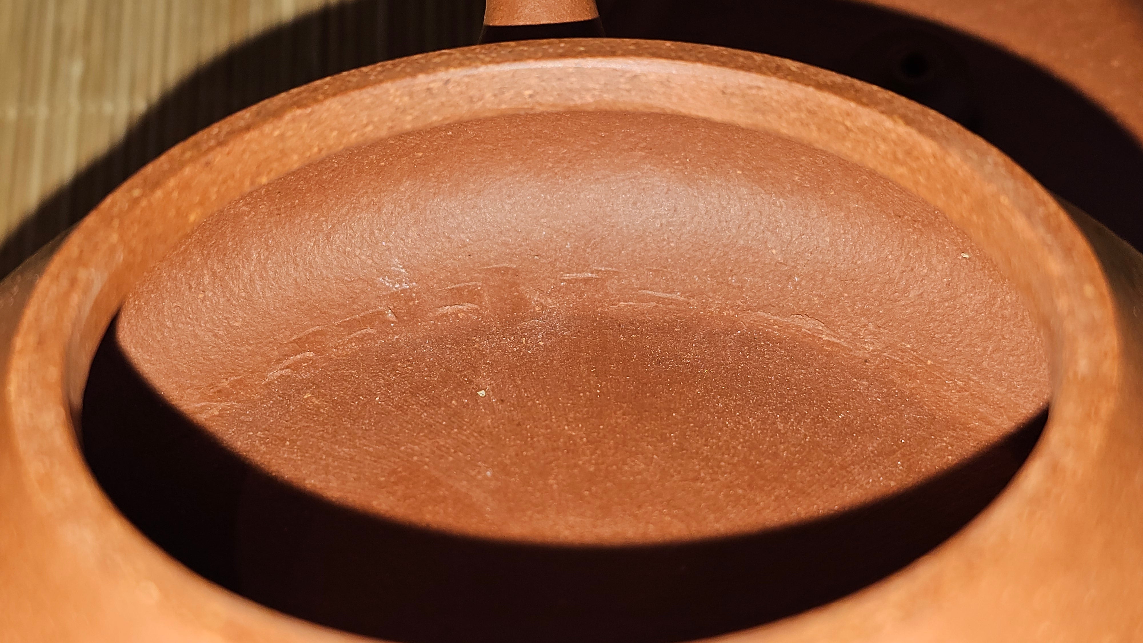 Ming Lu 明炉, 141.1ml, Hong Jiang Po Ni 红降坡泥, by our Collaborative Craftsman Chen Gui Zhi 陈桂枝。(Red JiangPoNi is rarer than Yellow JiangPoNi, XiaoMeiYao ZhuNi & ZhaoZhuang ZhuNi) ~ Congratulations to Mr L.Q., 1526hrs 12th May 2025, Pender Island, Canada 🇨🇦.