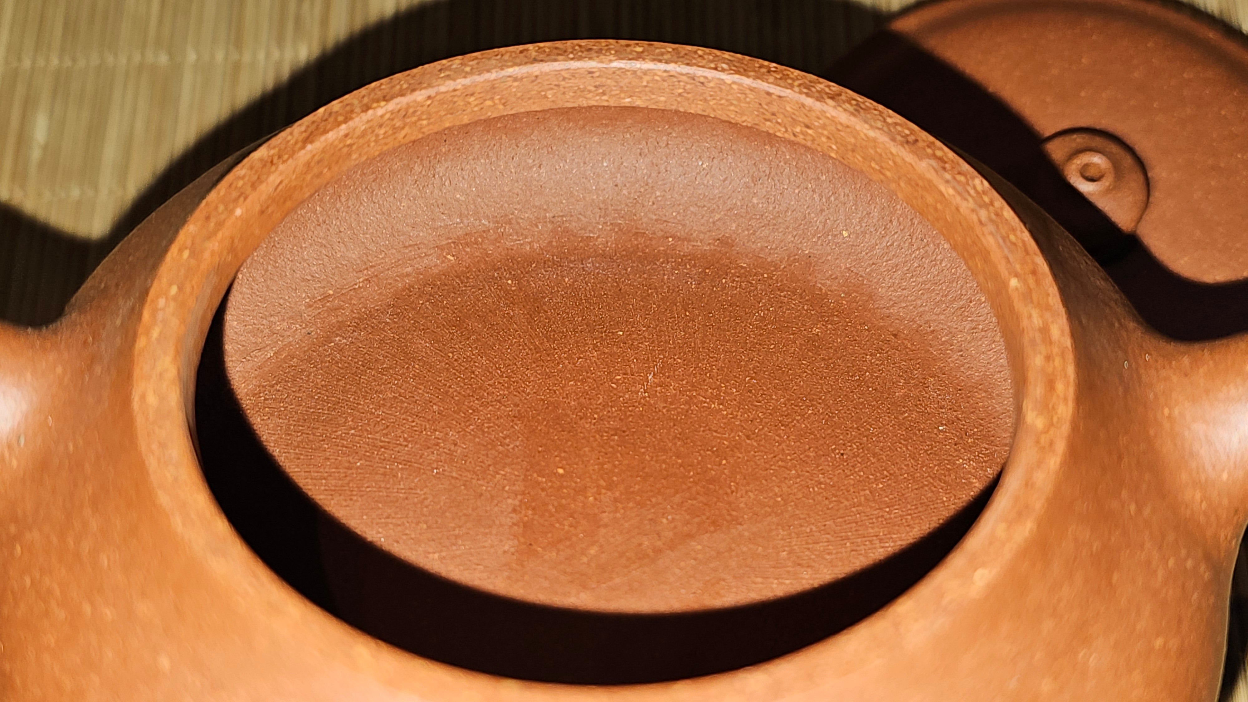 Ming Lu 明炉, 141.1ml, Hong Jiang Po Ni 红降坡泥, by our Collaborative Craftsman Chen Gui Zhi 陈桂枝。(Red JiangPoNi is rarer than Yellow JiangPoNi, XiaoMeiYao ZhuNi & ZhaoZhuang ZhuNi) ~ Congratulations to Mr L.Q., 1526hrs 12th May 2025, Pender Island, Canada 🇨🇦.