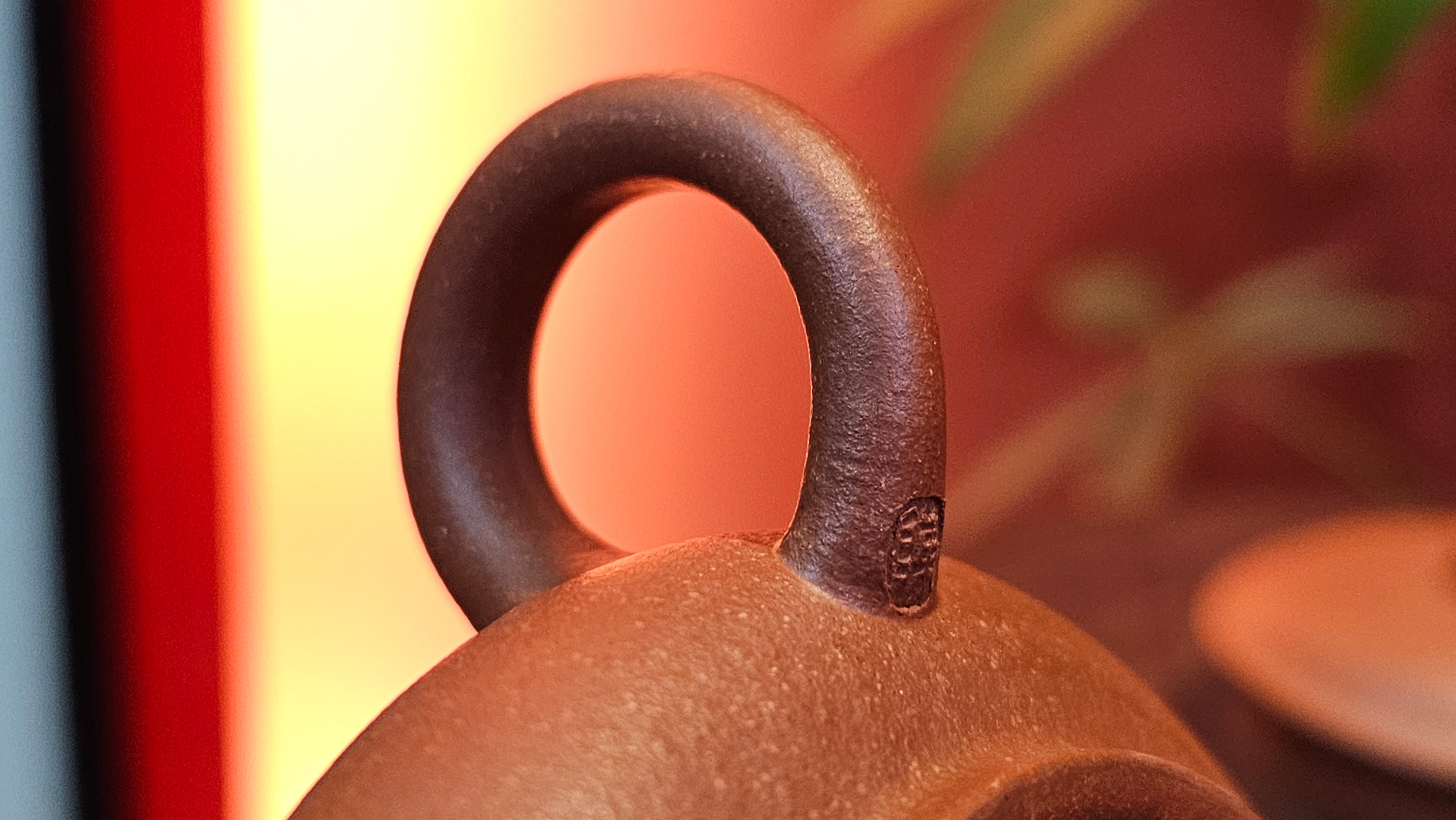 Ming Lu 明炉, 141.1ml, Hong Jiang Po Ni 红降坡泥, by our Collaborative Craftsman Chen Gui Zhi 陈桂枝。(Red JiangPoNi is rarer than Yellow JiangPoNi, XiaoMeiYao ZhuNi & ZhaoZhuang ZhuNi) ~ Congratulations to Mr L.Q., 1526hrs 12th May 2025, Pender Island, Canada 🇨🇦.