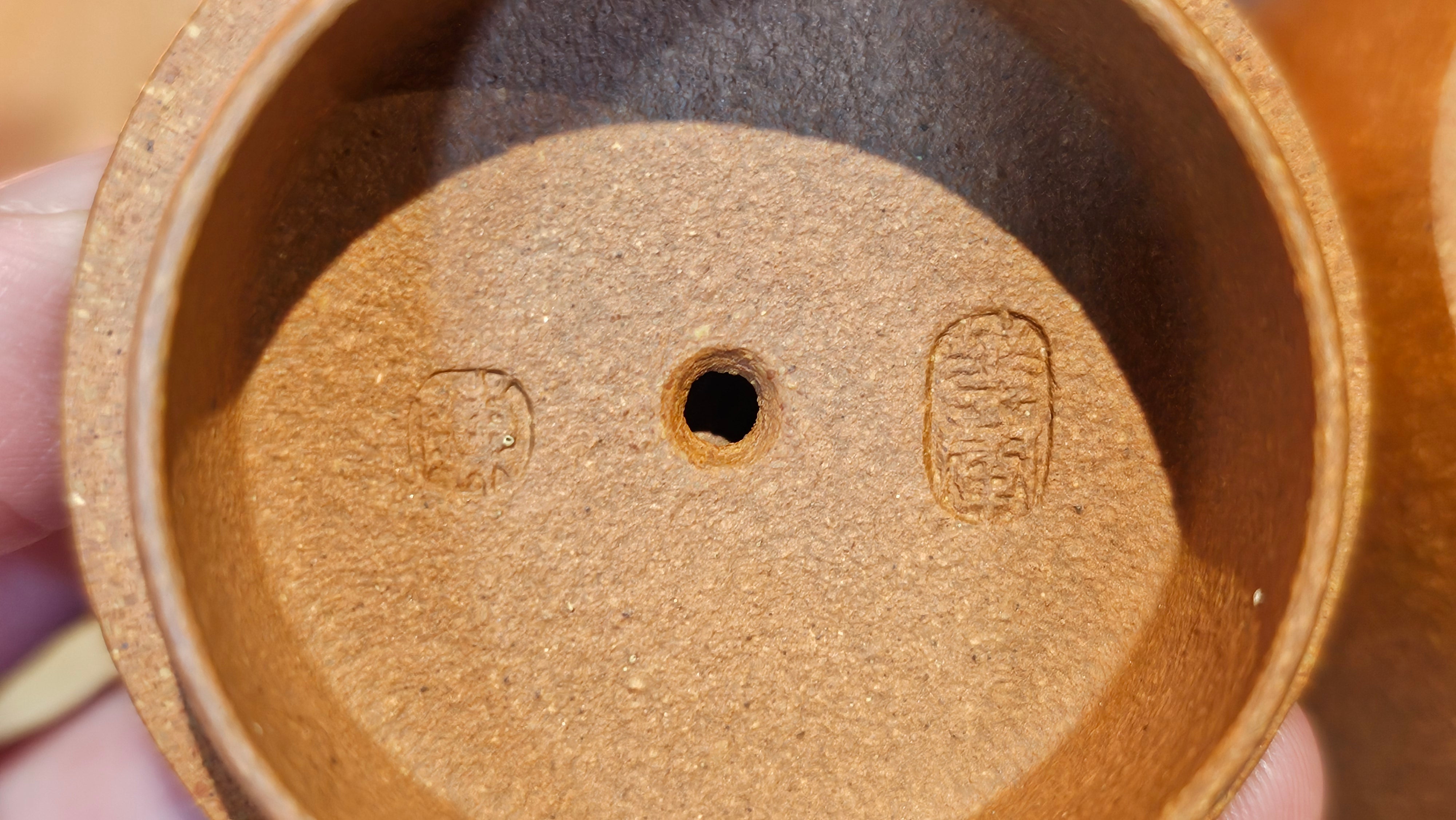 Shi Piao 石瓢 (Gao Shi Piao 高石瓢), 115.5ml, Huang Jiang Po Ni 黄降坡泥, by our Collaborative Craftsman Chen Hua Jun 陈华军 ~ Congratulations to Mr R.H., 1927hrs 14th May 2025, Lörzweiler, Germany 🇩🇪.