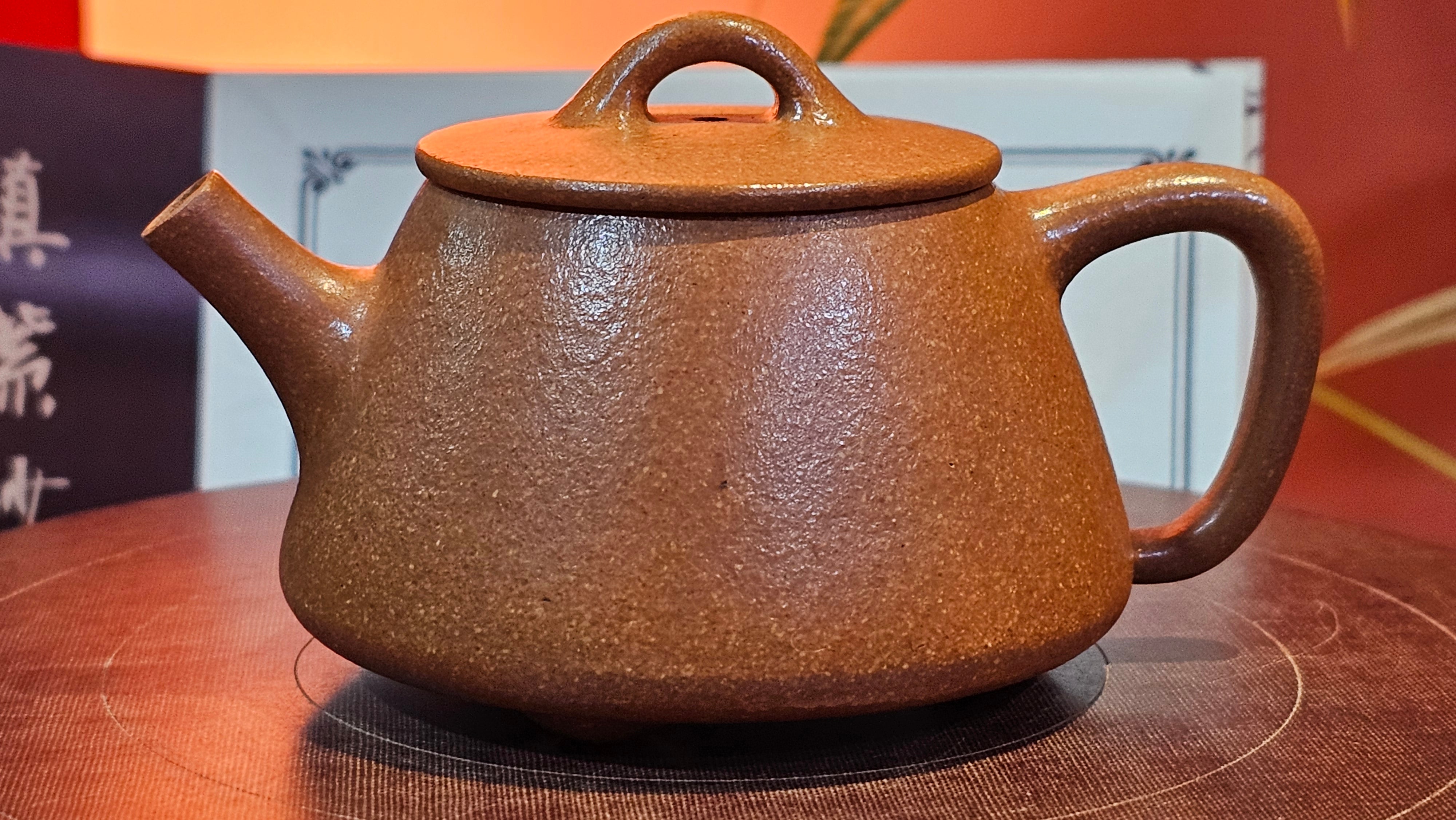 Shi Piao 石瓢 (Gao Shi Piao 高石瓢), 115.5ml, Huang Jiang Po Ni 黄降坡泥, by our Collaborative Craftsman Chen Hua Jun 陈华军 ~ Congratulations to Mr R.H., 1927hrs 14th May 2025, Lörzweiler, Germany 🇩🇪.