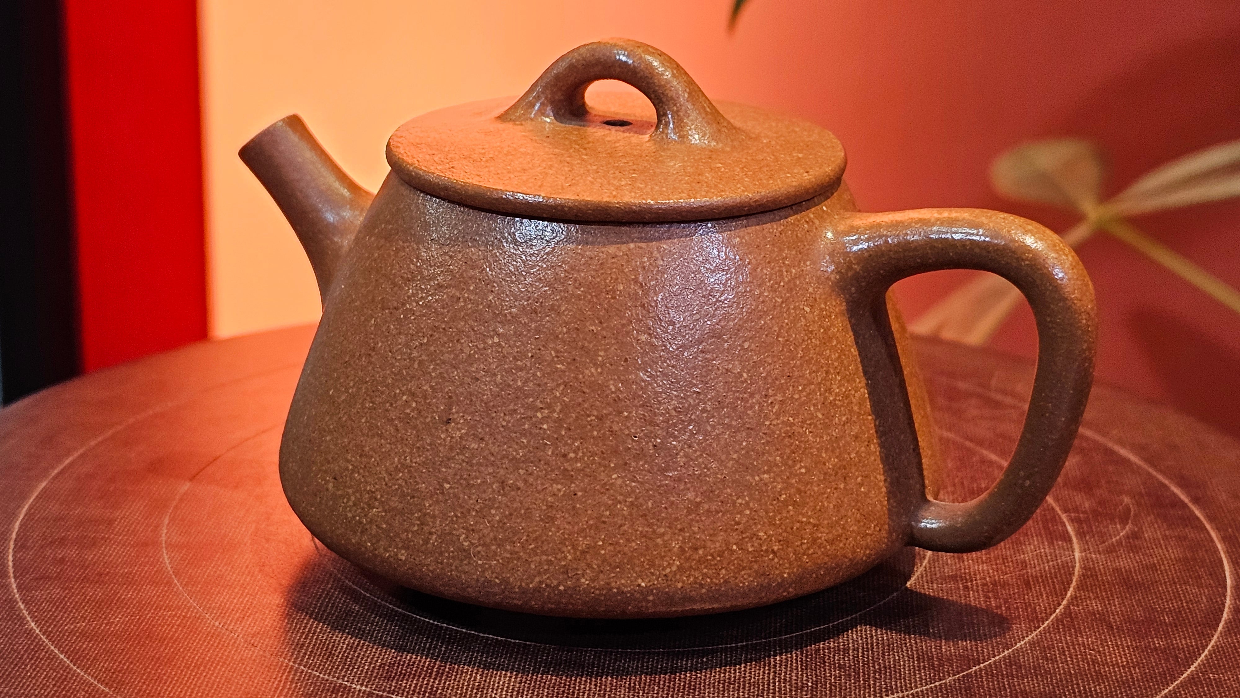 Shi Piao 石瓢 (Gao Shi Piao 高石瓢), 115.5ml, Huang Jiang Po Ni 黄降坡泥, by our Collaborative Craftsman Chen Hua Jun 陈华军 ~ Congratulations to Mr R.H., 1927hrs 14th May 2025, Lörzweiler, Germany 🇩🇪.