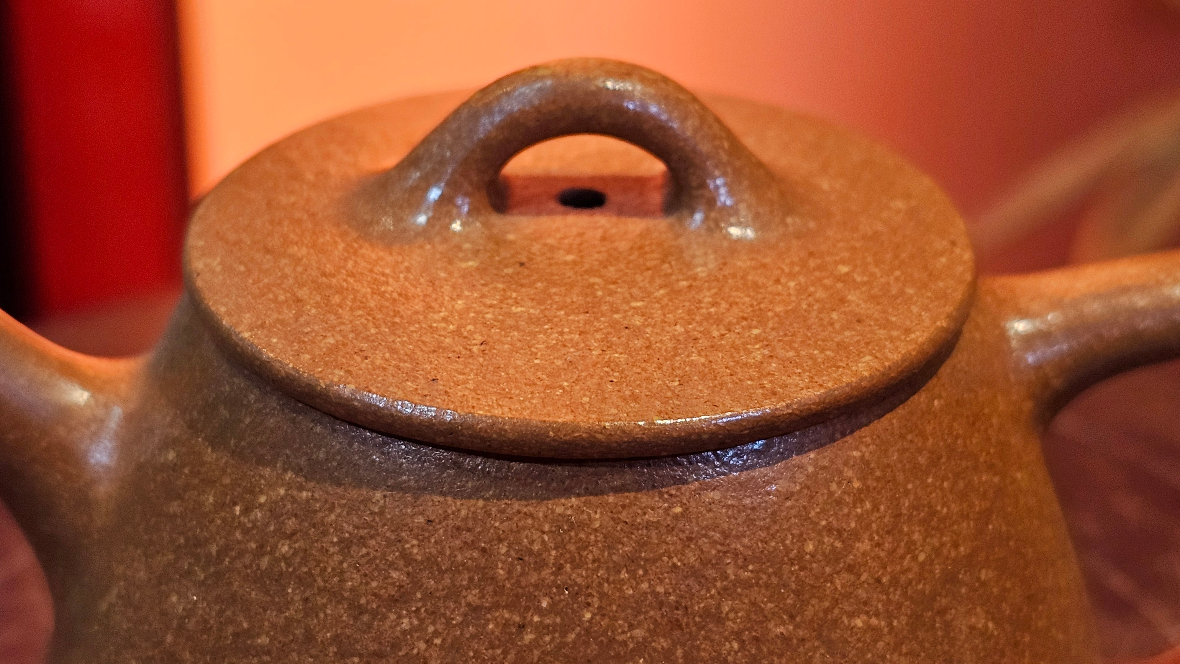 Shi Piao 石瓢 (Gao Shi Piao 高石瓢), 115.5ml, Huang Jiang Po Ni 黄降坡泥, by our Collaborative Craftsman Chen Hua Jun 陈华军 ~ Congratulations to Mr R.H., 1927hrs 14th May 2025, Lörzweiler, Germany 🇩🇪.