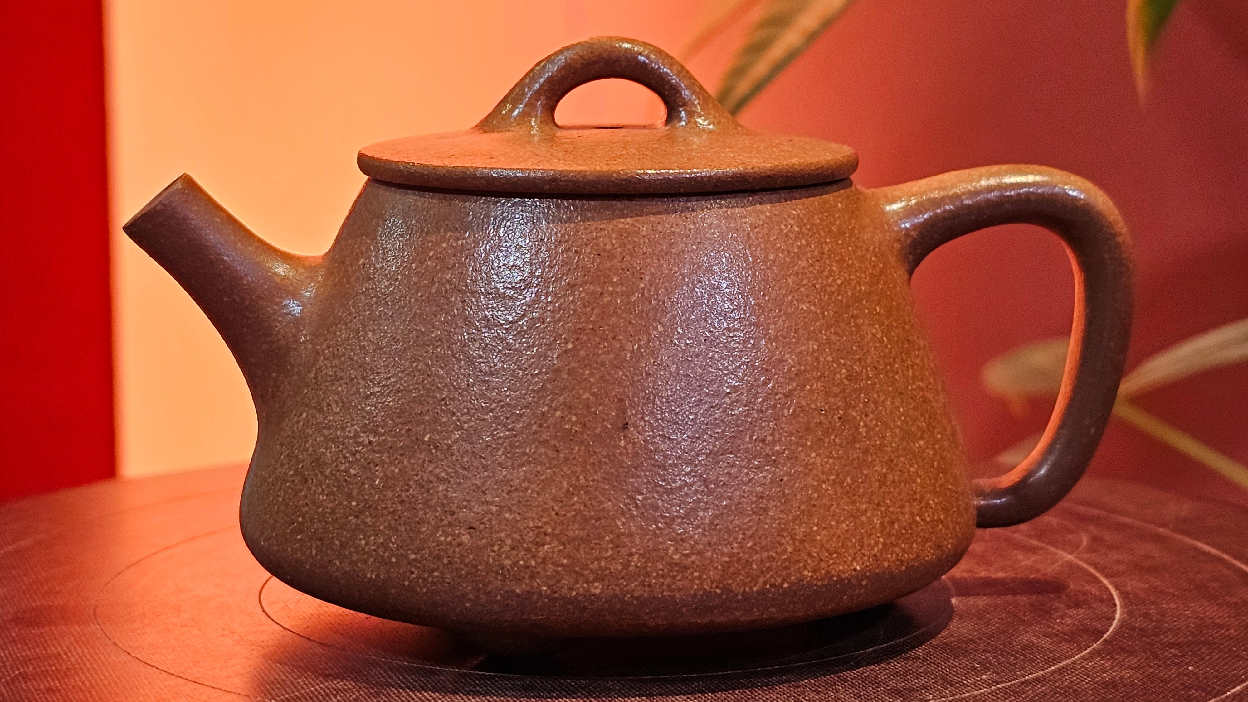 Shi Piao 石瓢 (Gao Shi Piao 高石瓢), 115.5ml, Huang Jiang Po Ni 黄降坡泥, by our Collaborative Craftsman Chen Hua Jun 陈华军 ~ Congratulations to Mr R.H., 1927hrs 14th May 2025, Lörzweiler, Germany 🇩🇪.