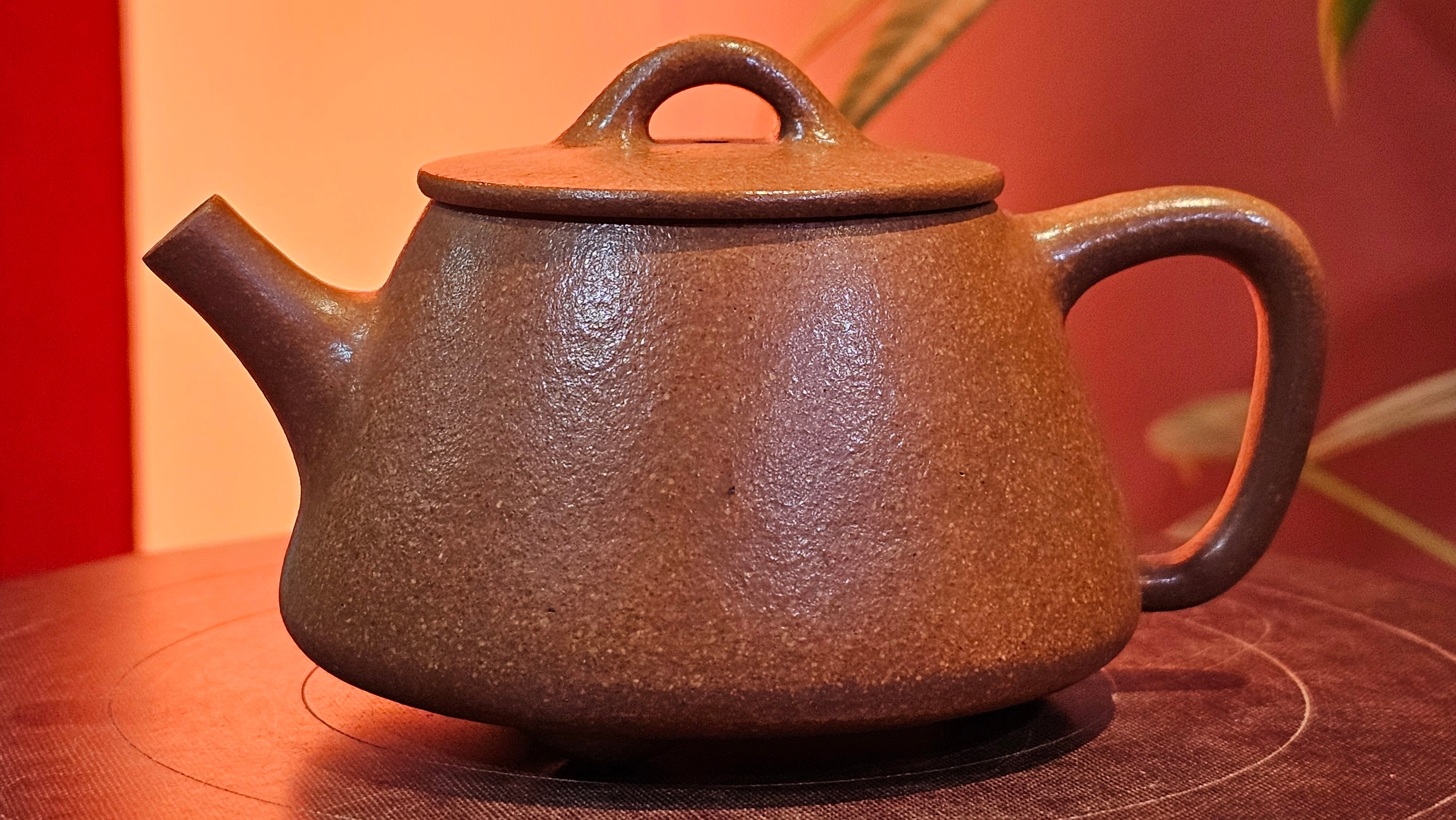 Shi Piao 石瓢 (Gao Shi Piao 高石瓢), 115.5ml, Huang Jiang Po Ni 黄降坡泥, by our Collaborative Craftsman Chen Hua Jun 陈华军 ~ Congratulations to Mr R.H., 1927hrs 14th May 2025, Lörzweiler, Germany 🇩🇪.