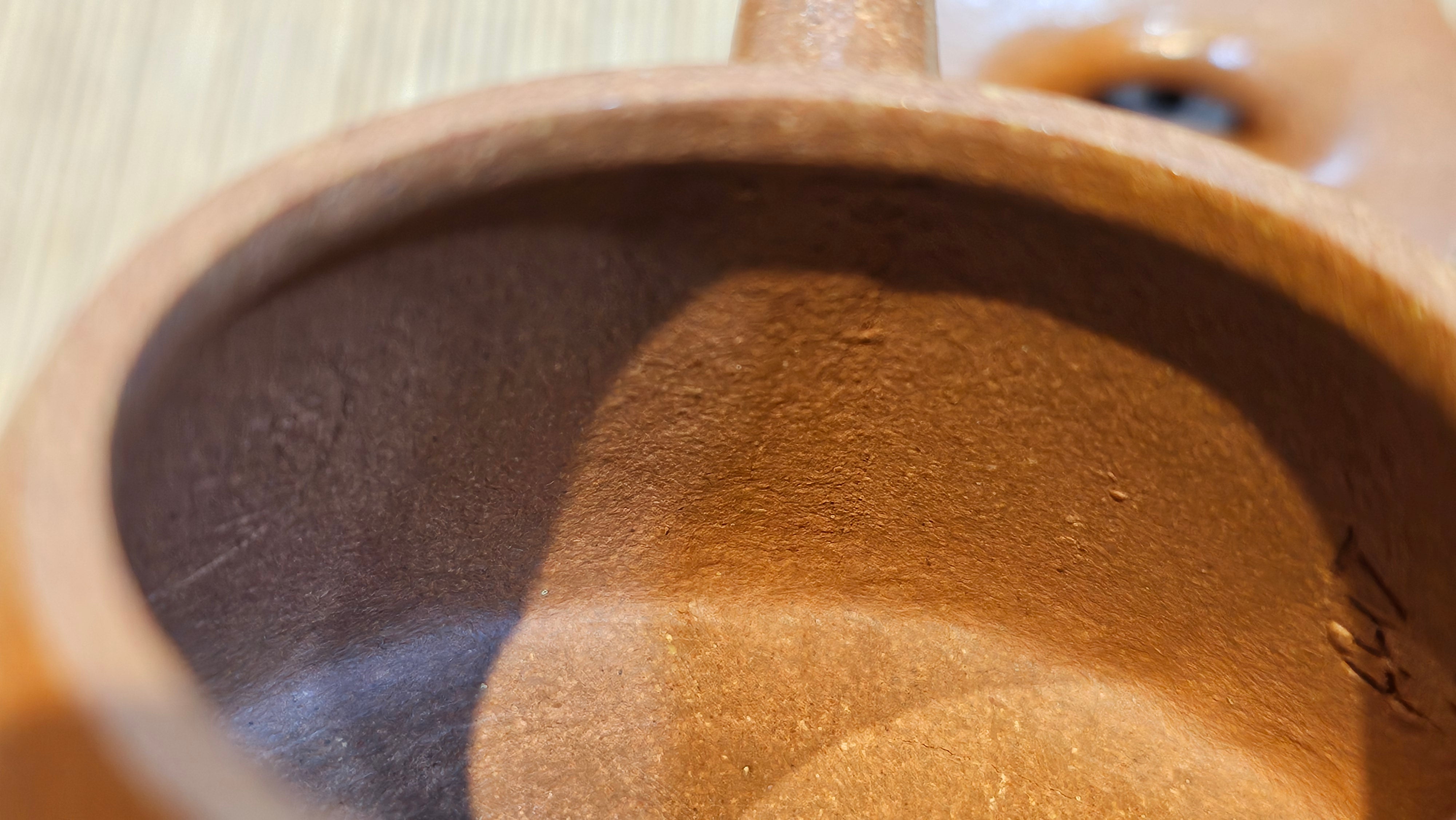 Shi Piao 石瓢 (Gao Shi Piao 高石瓢), 115.5ml, Huang Jiang Po Ni 黄降坡泥, by our Collaborative Craftsman Chen Hua Jun 陈华军 ~ Congratulations to Mr R.H., 1927hrs 14th May 2025, Lörzweiler, Germany 🇩🇪.