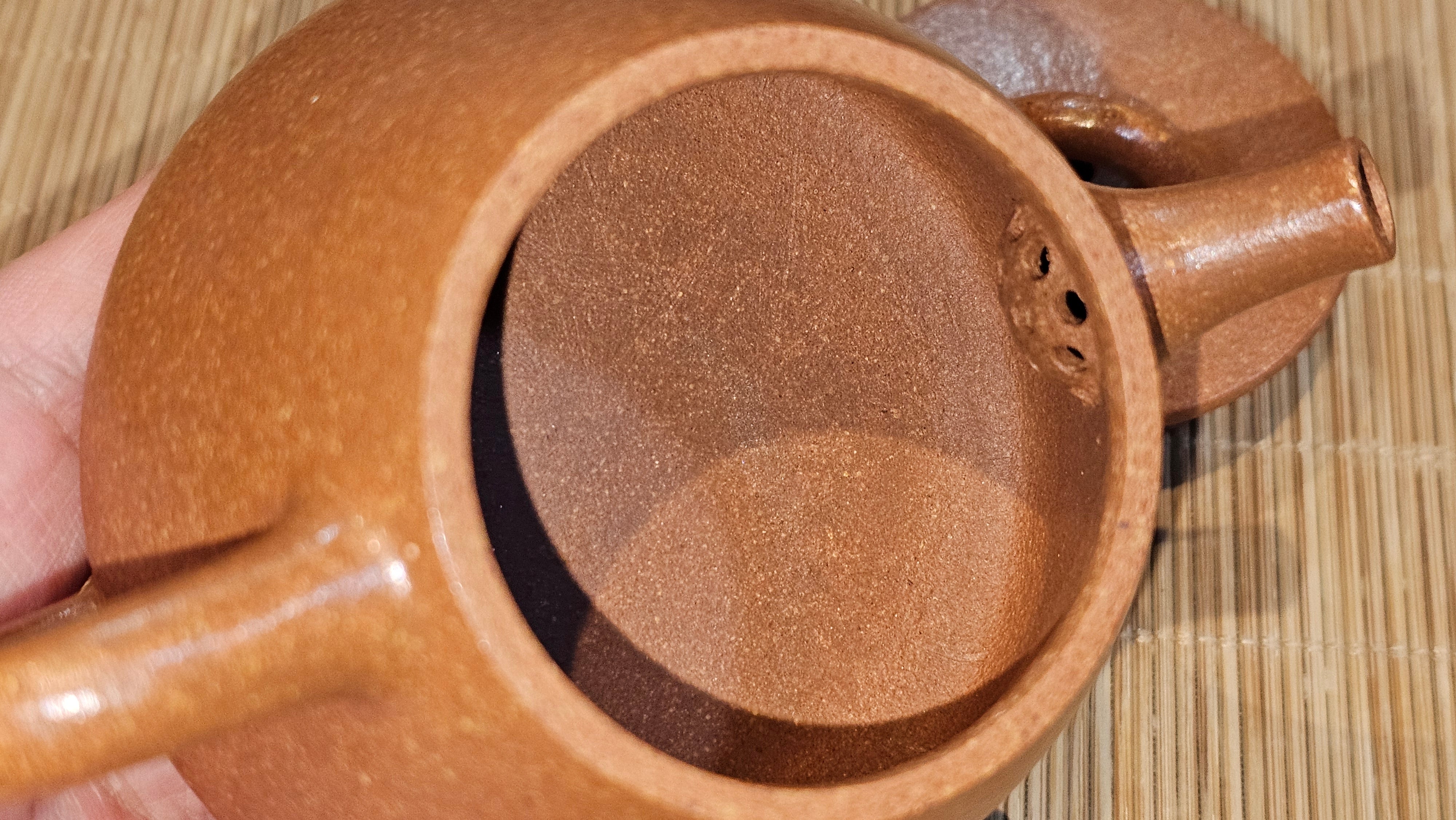 Shi Piao 石瓢 (Gao Shi Piao 高石瓢), 115.5ml, Huang Jiang Po Ni 黄降坡泥, by our Collaborative Craftsman Chen Hua Jun 陈华军 ~ Congratulations to Mr R.H., 1927hrs 14th May 2025, Lörzweiler, Germany 🇩🇪.