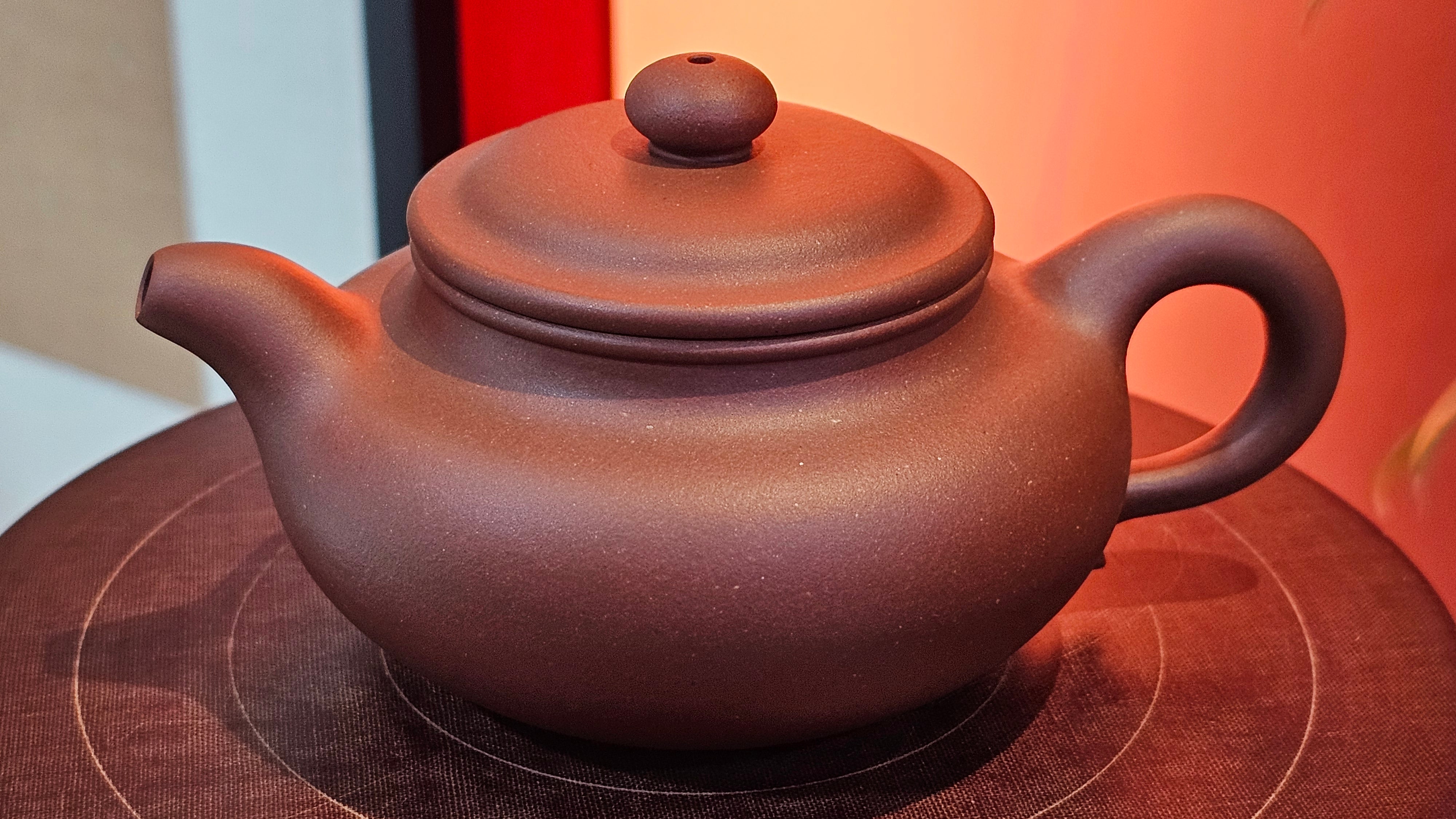 Fang Gu 仿古, 219.5ml, Di Cao Qing Zi Ni 底槽青紫泥, by our Collaborative Craftsman Chen Fa Chu 陈法初 ~ Congratulations to Mr J.M., 1532hrs 15th May 2025, Lake Wales, FL.