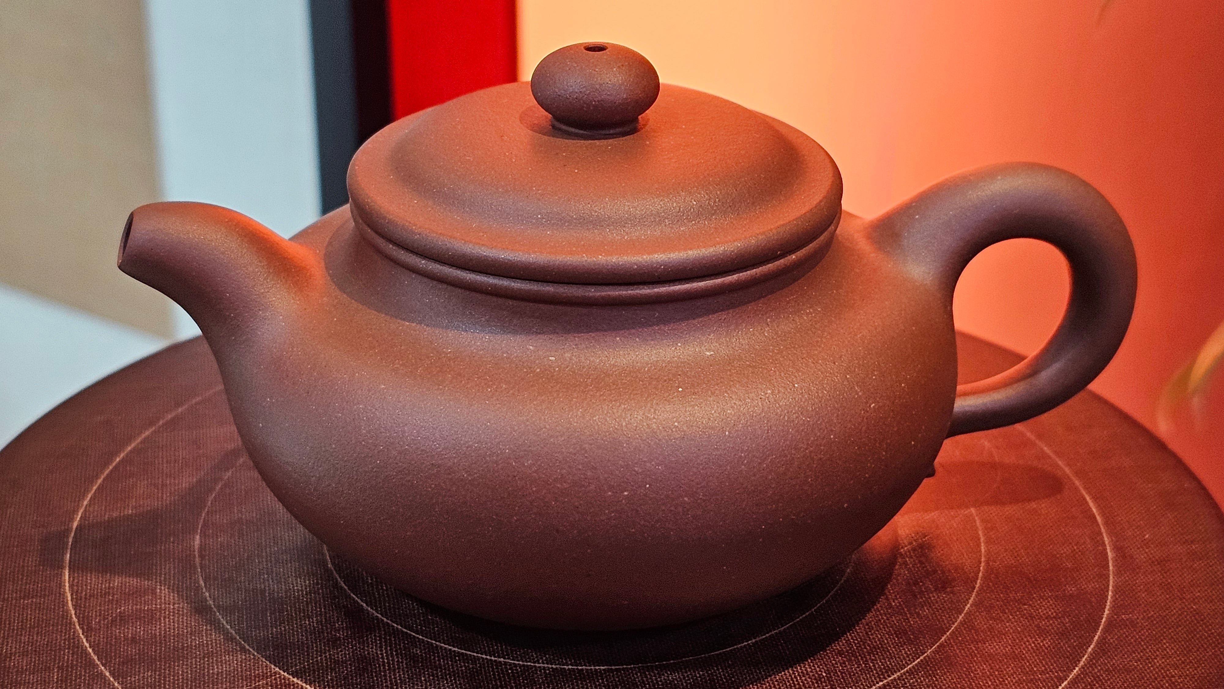 Fang Gu 仿古, 219.5ml, Di Cao Qing Zi Ni 底槽青紫泥, by our Collaborative Craftsman Chen Fa Chu 陈法初 ~ Congratulations to Mr J.M., 1532hrs 15th May 2025, Lake Wales, FL.