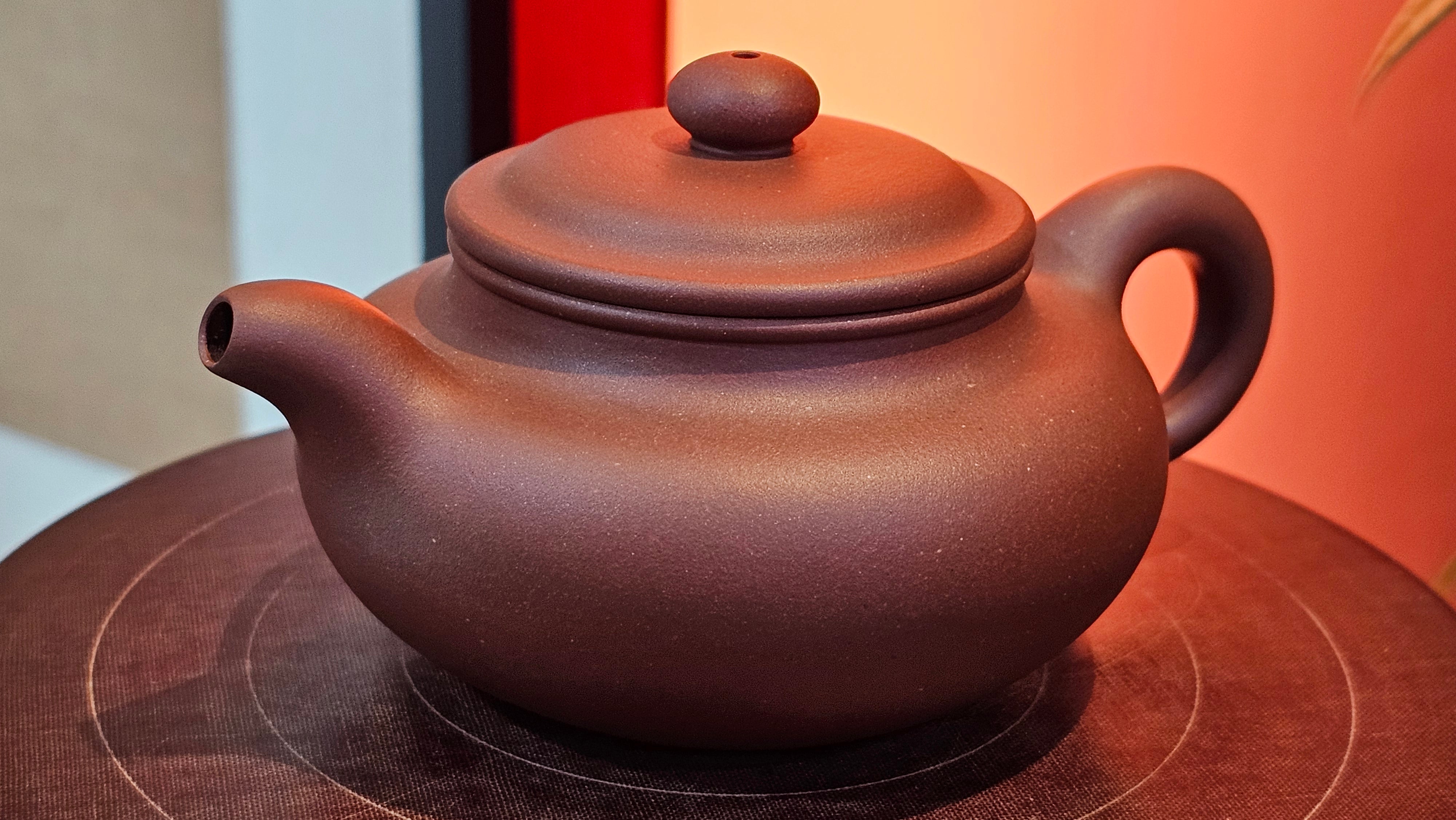 Fang Gu 仿古, 219.5ml, Di Cao Qing Zi Ni 底槽青紫泥, by our Collaborative Craftsman Chen Fa Chu 陈法初 ~ Congratulations to Mr J.M., 1532hrs 15th May 2025, Lake Wales, FL.