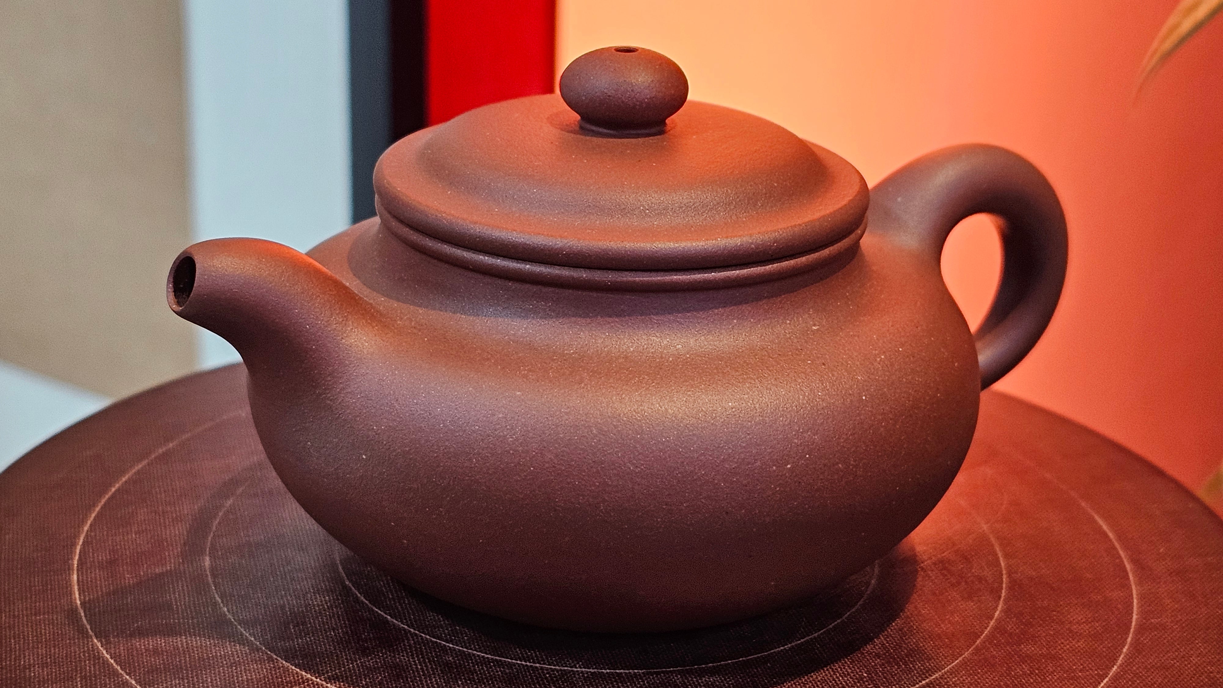 Fang Gu 仿古, 219.5ml, Di Cao Qing Zi Ni 底槽青紫泥, by our Collaborative Craftsman Chen Fa Chu 陈法初 ~ Congratulations to Mr J.M., 1532hrs 15th May 2025, Lake Wales, FL.