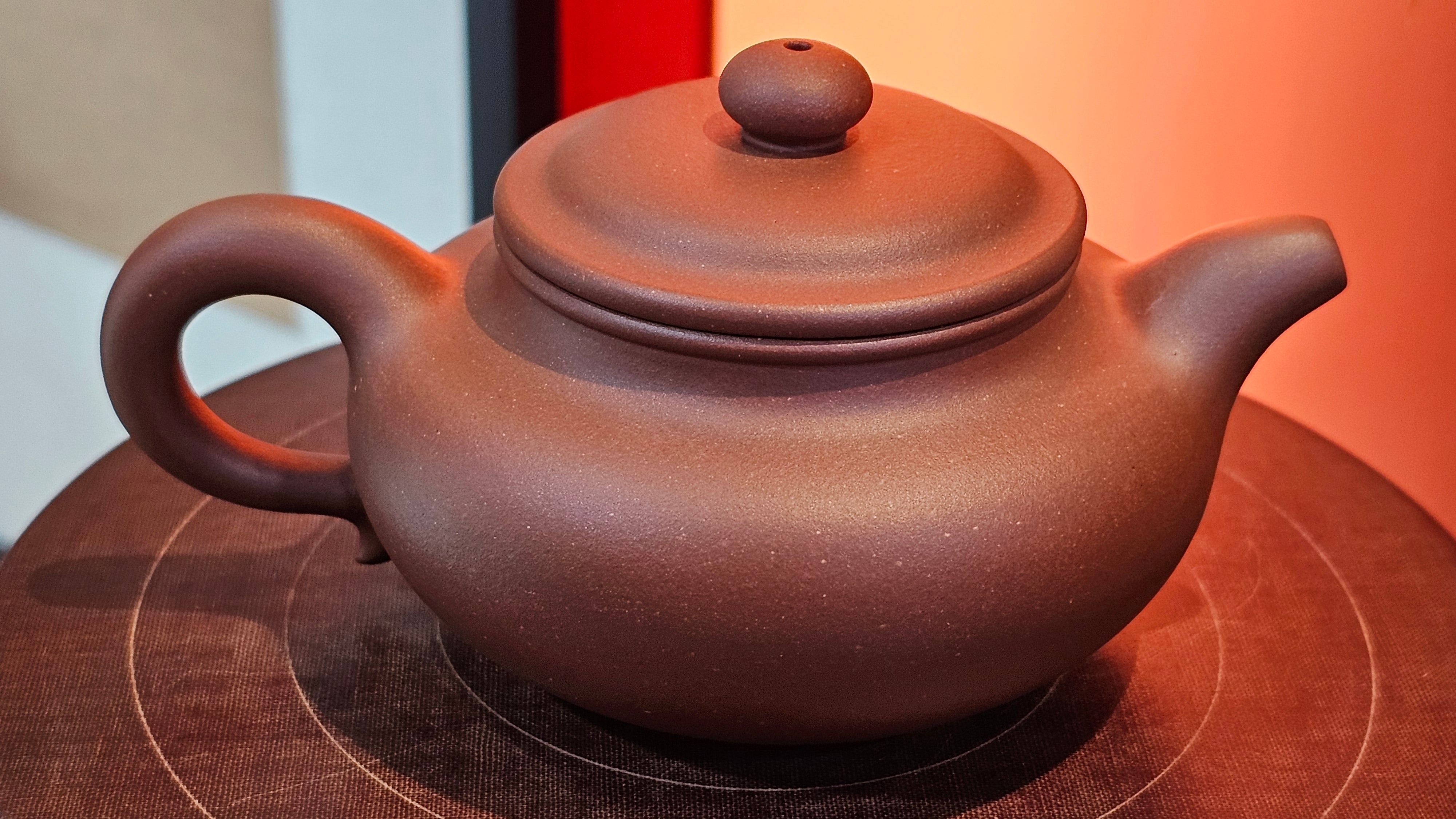 Fang Gu 仿古, 219.5ml, Di Cao Qing Zi Ni 底槽青紫泥, by our Collaborative Craftsman Chen Fa Chu 陈法初 ~ Congratulations to Mr J.M., 1532hrs 15th May 2025, Lake Wales, FL.