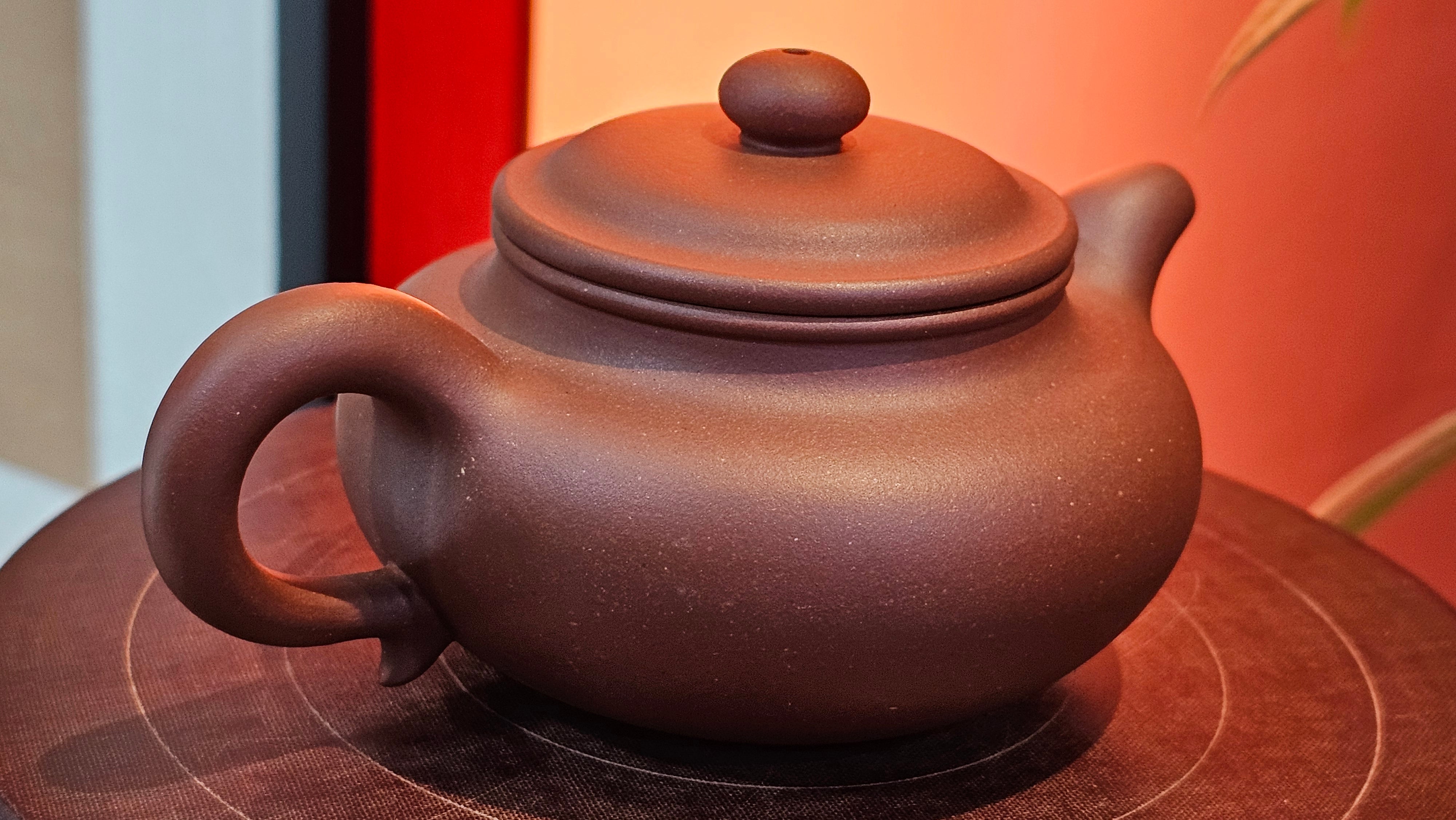 Fang Gu 仿古, 219.5ml, Di Cao Qing Zi Ni 底槽青紫泥, by our Collaborative Craftsman Chen Fa Chu 陈法初 ~ Congratulations to Mr J.M., 1532hrs 15th May 2025, Lake Wales, FL.