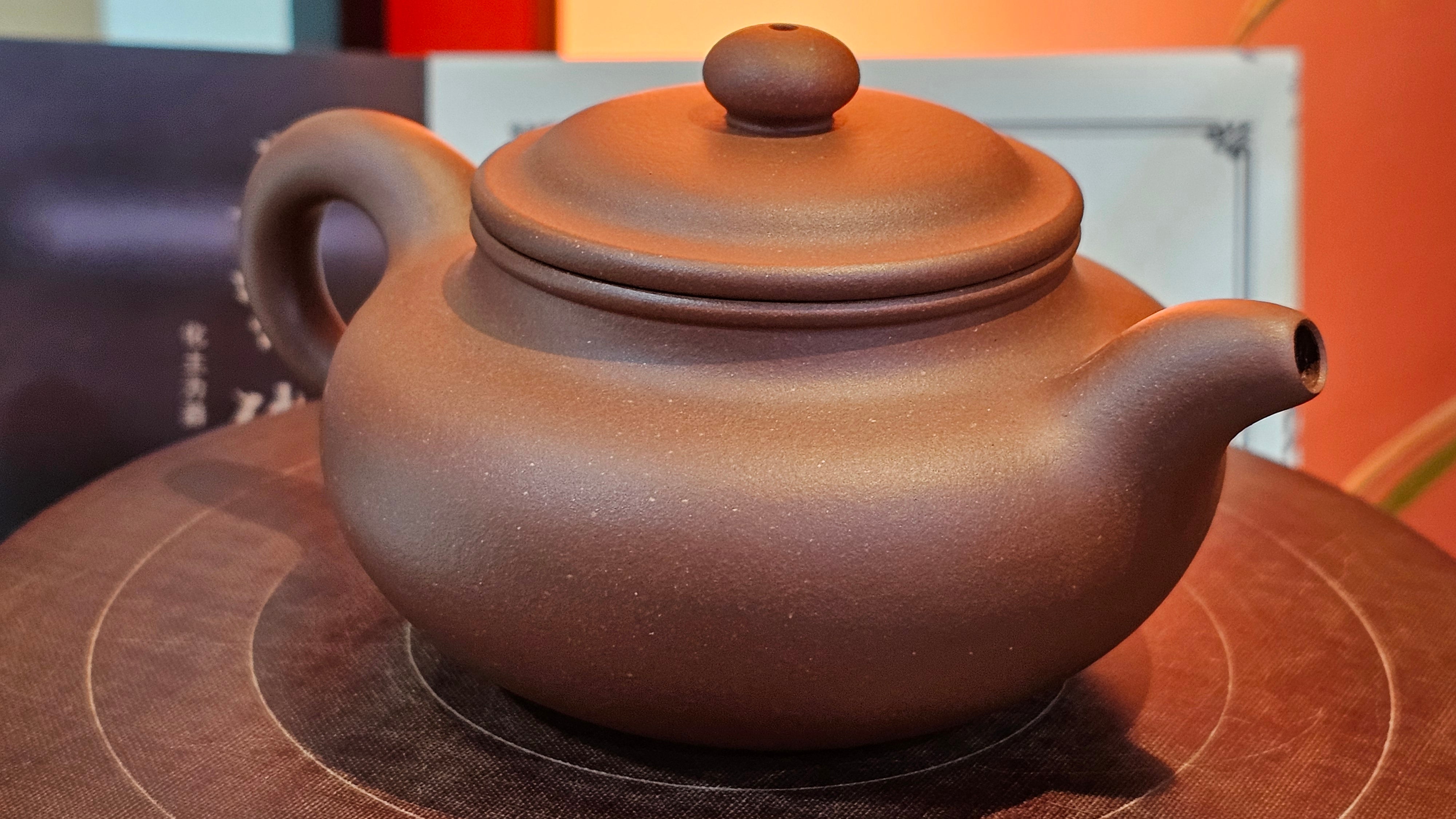 Fang Gu 仿古, 219.5ml, Di Cao Qing Zi Ni 底槽青紫泥, by our Collaborative Craftsman Chen Fa Chu 陈法初 ~ Congratulations to Mr J.M., 1532hrs 15th May 2025, Lake Wales, FL.