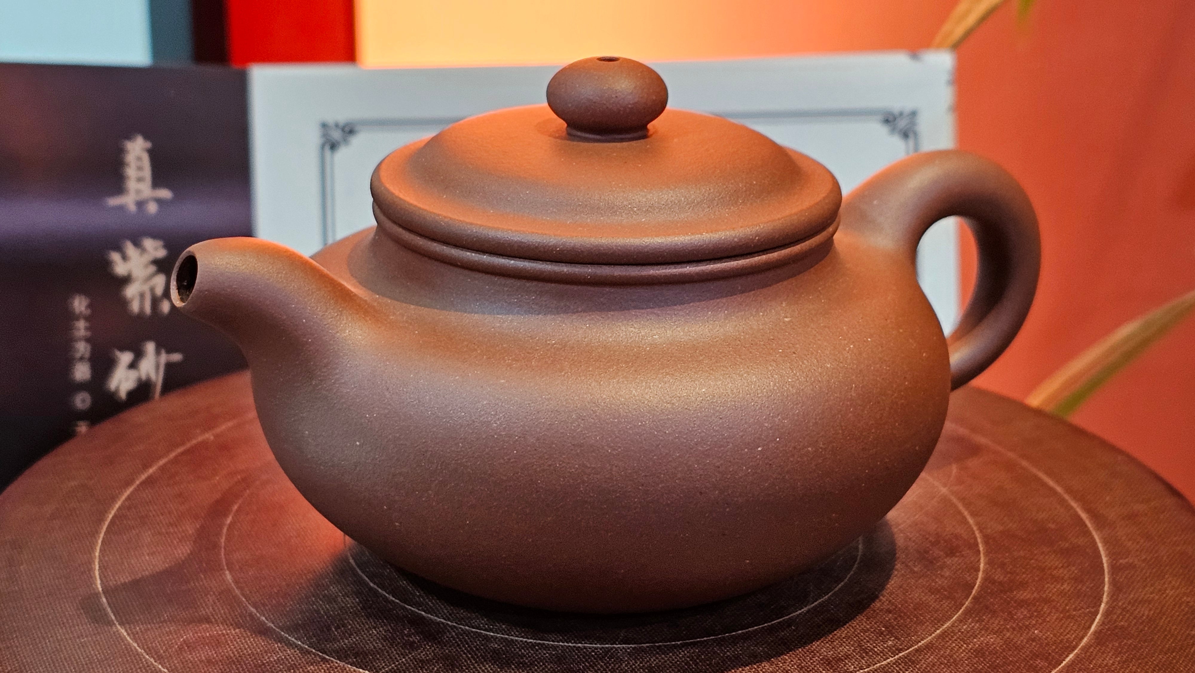 Fang Gu 仿古, 219.5ml, Di Cao Qing Zi Ni 底槽青紫泥, by our Collaborative Craftsman Chen Fa Chu 陈法初 ~ Congratulations to Mr J.M., 1532hrs 15th May 2025, Lake Wales, FL.